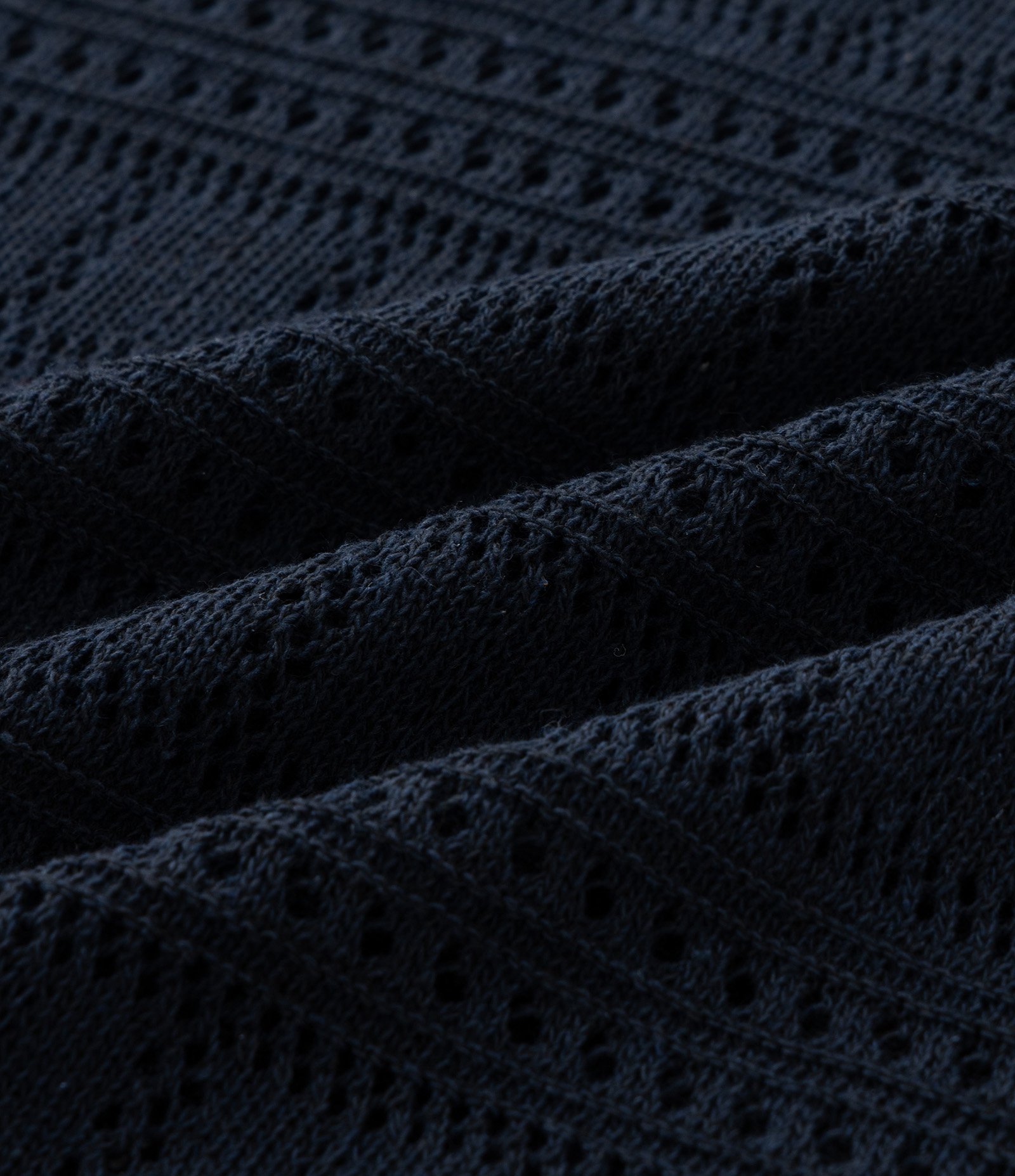 Camiseta Polo com Textura Patchwork e Gola em V Azul Escuro 11