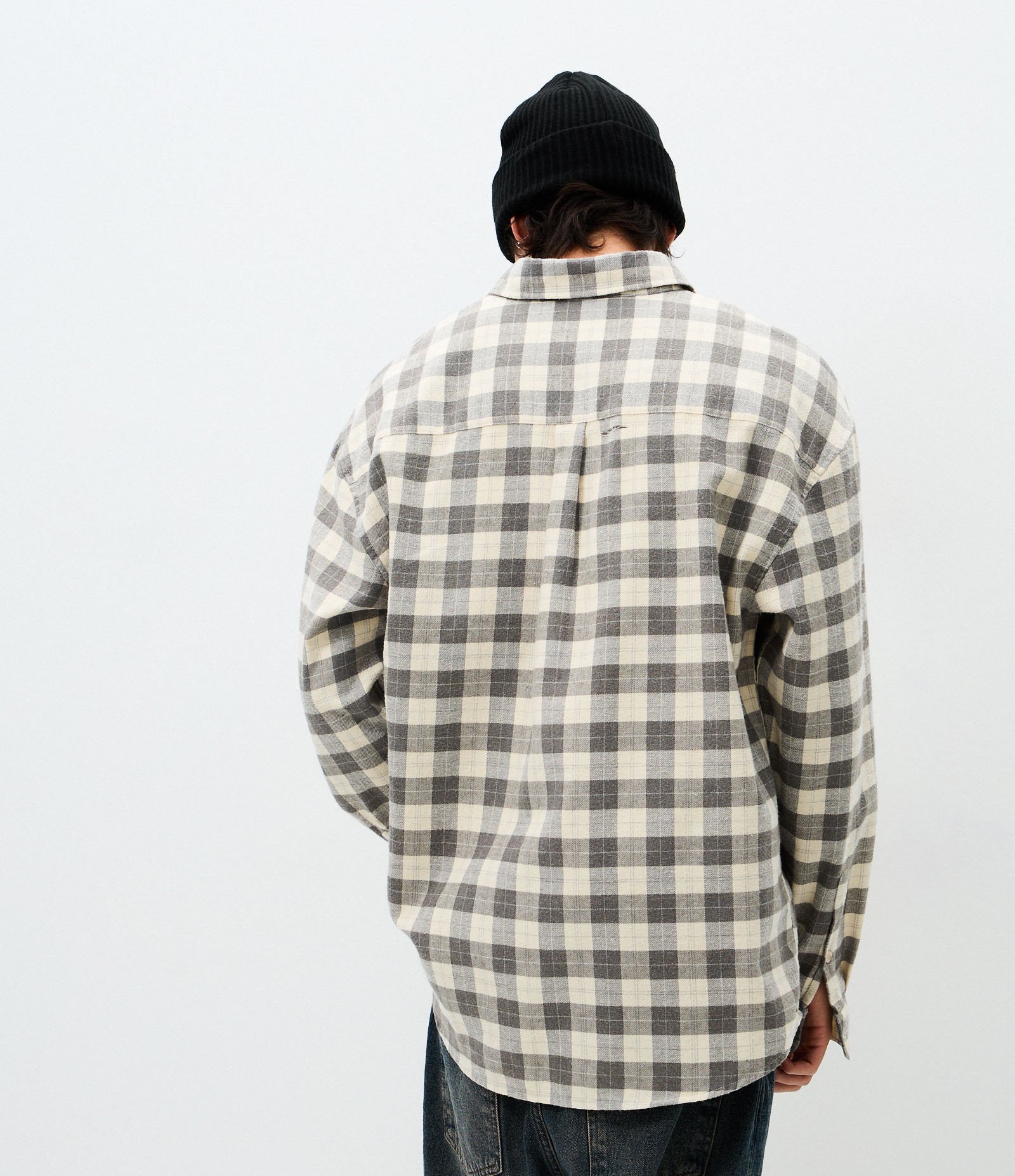 Camisa Manga Longa em Flanela Xadrez com Lettering NY Cinza 2