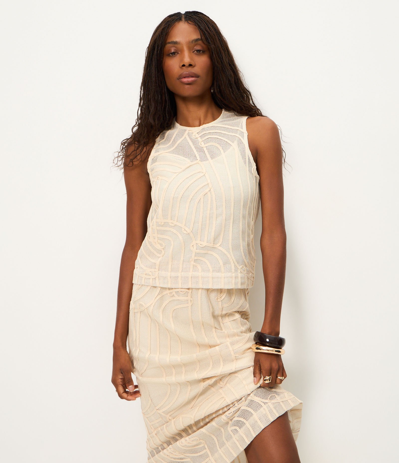 Saia New Midi em Renda com Textura Crochetada Bege Claro 2