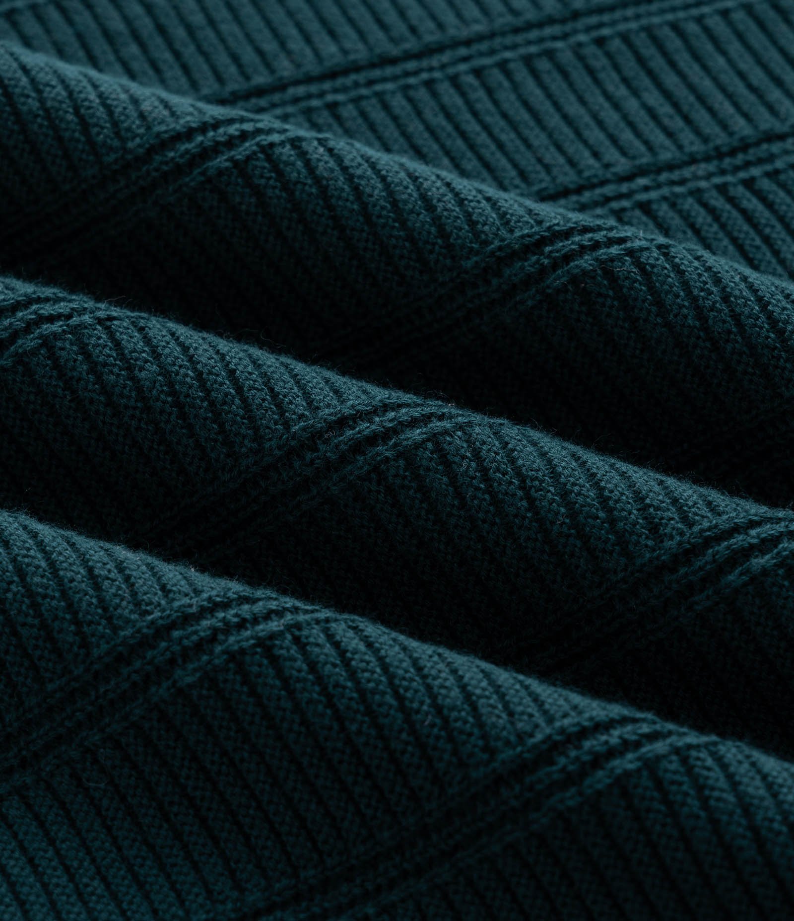 Polo Manga Curta em Tricô Texturizado com Gola Contrastante Verde 7