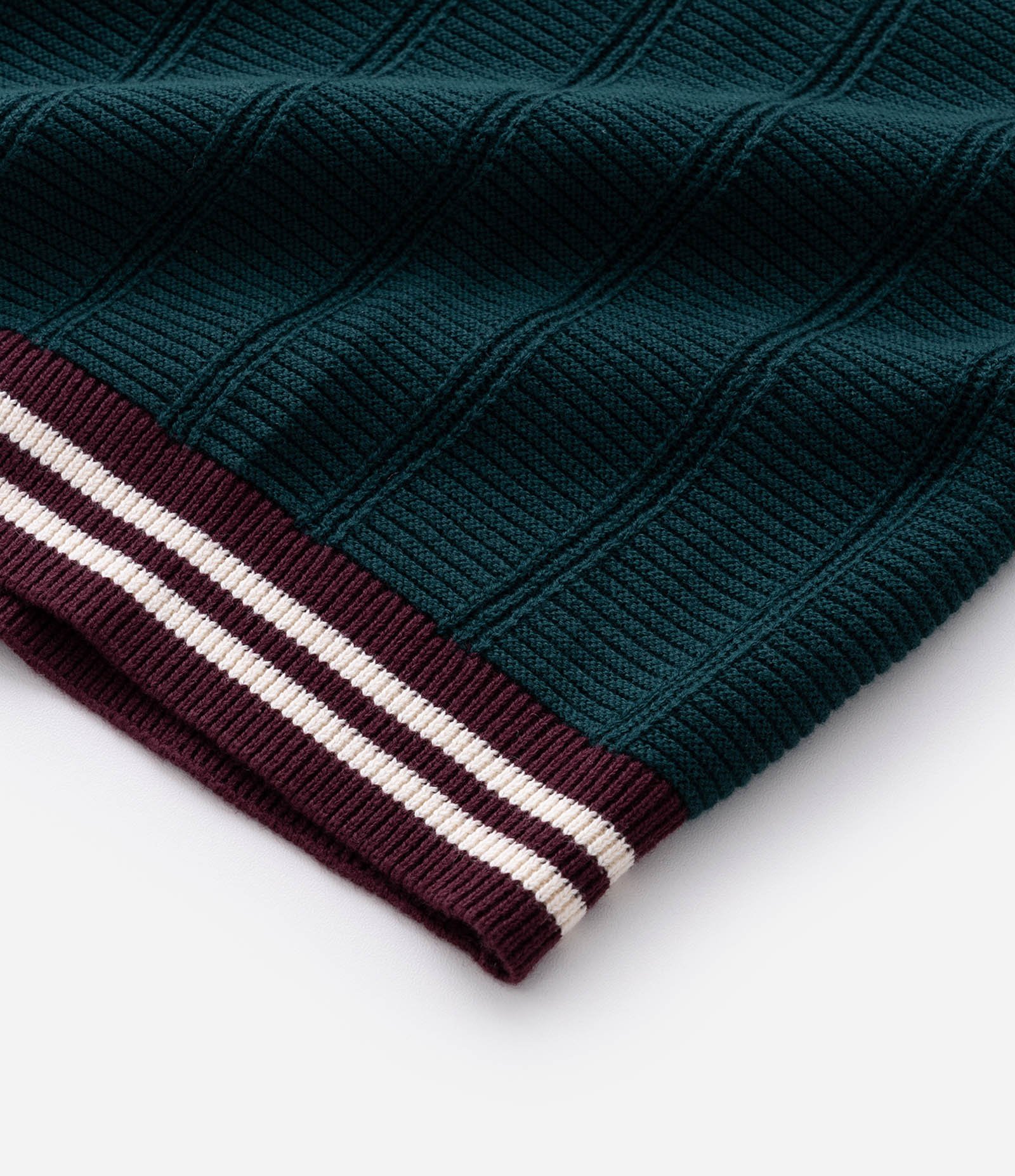 Polo Manga Curta em Tricô Texturizado com Gola Contrastante Verde 8