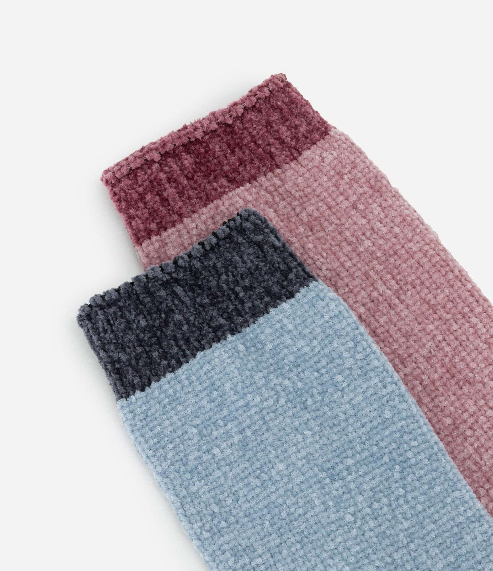 Kit 02 Pares de Meias Cano Alto em Chenille e Detalhes Contrastantes Rosa/Azul 4