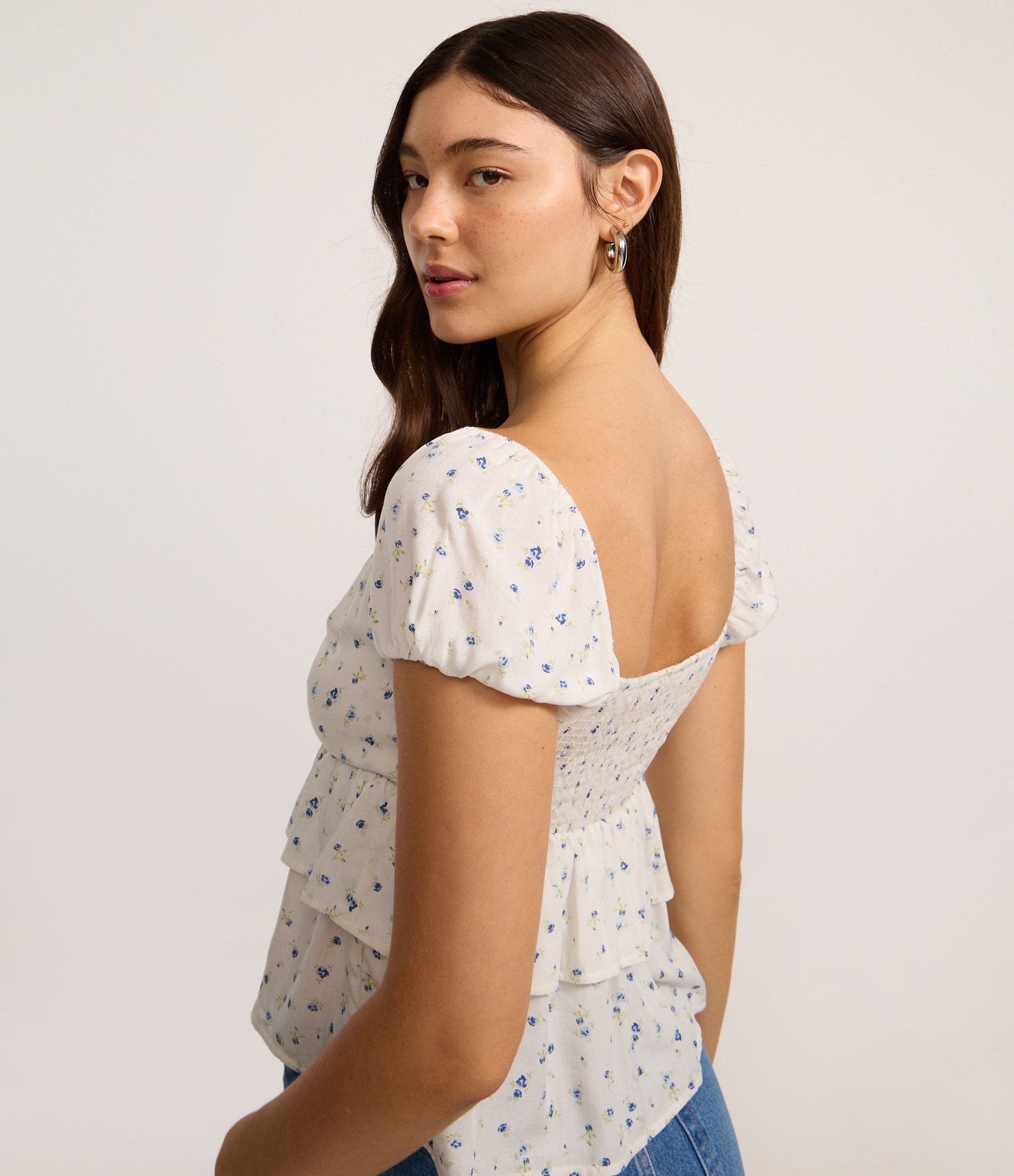 Blusa Manga Curta com Estampa Floral e Babados Branco 4