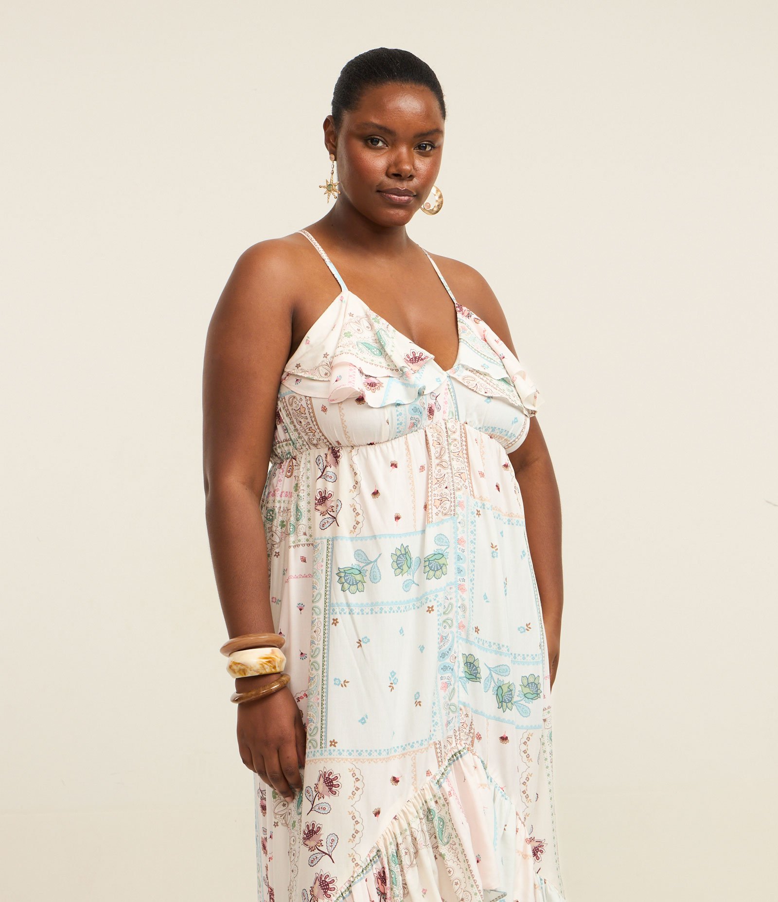 Vestido Longo em Viscose com Estampa Paisley Curve & Plus Size Bege 3