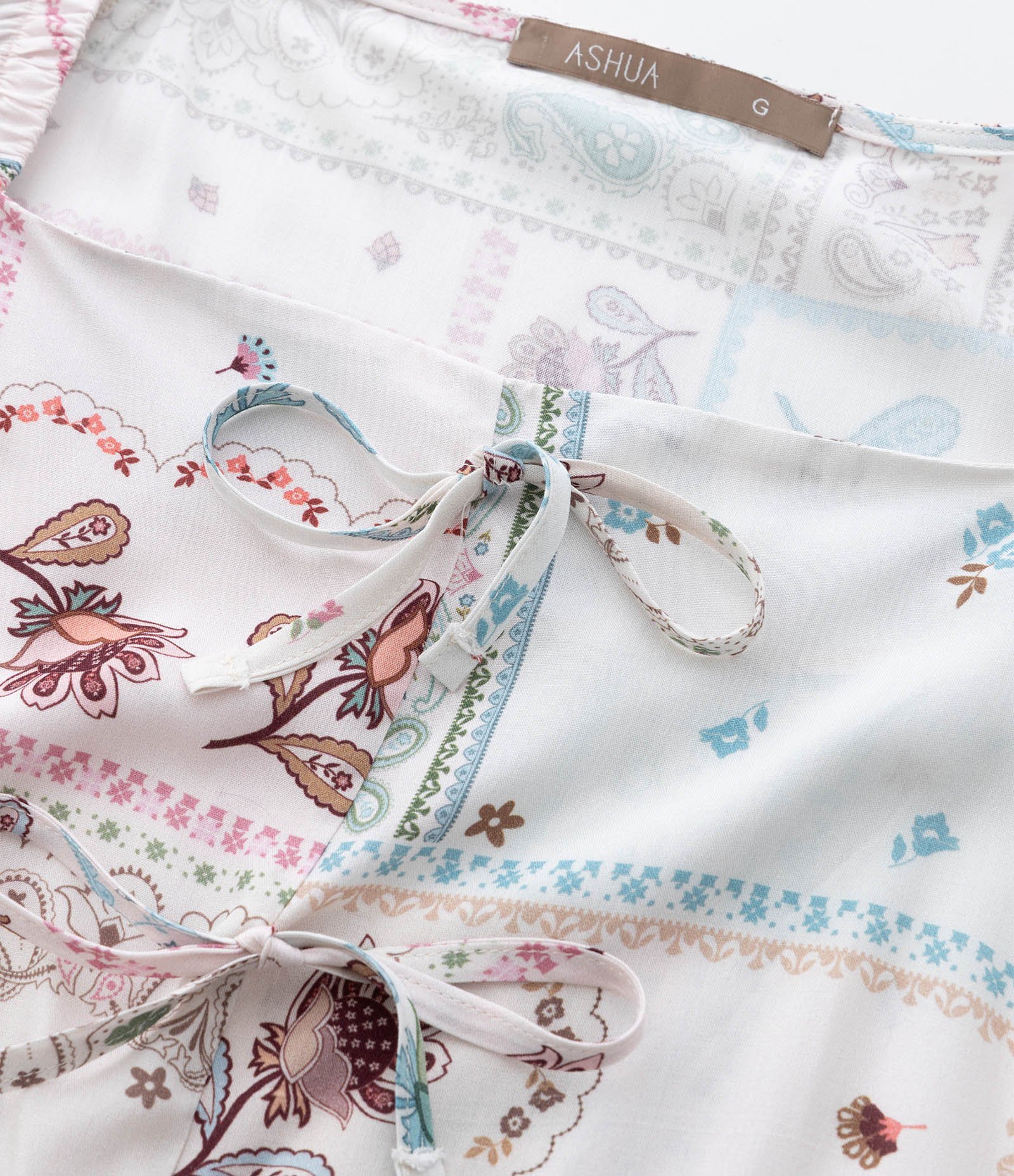 Blusa em Chalis com Estampa Paisley e Manga Sino Curve & Plus Size Multicores 7