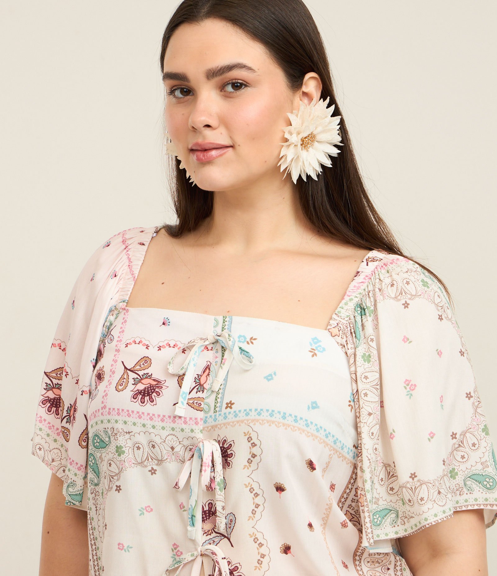 Blusa em Chalis com Estampa Paisley e Manga Sino Curve & Plus Size Multicores 1