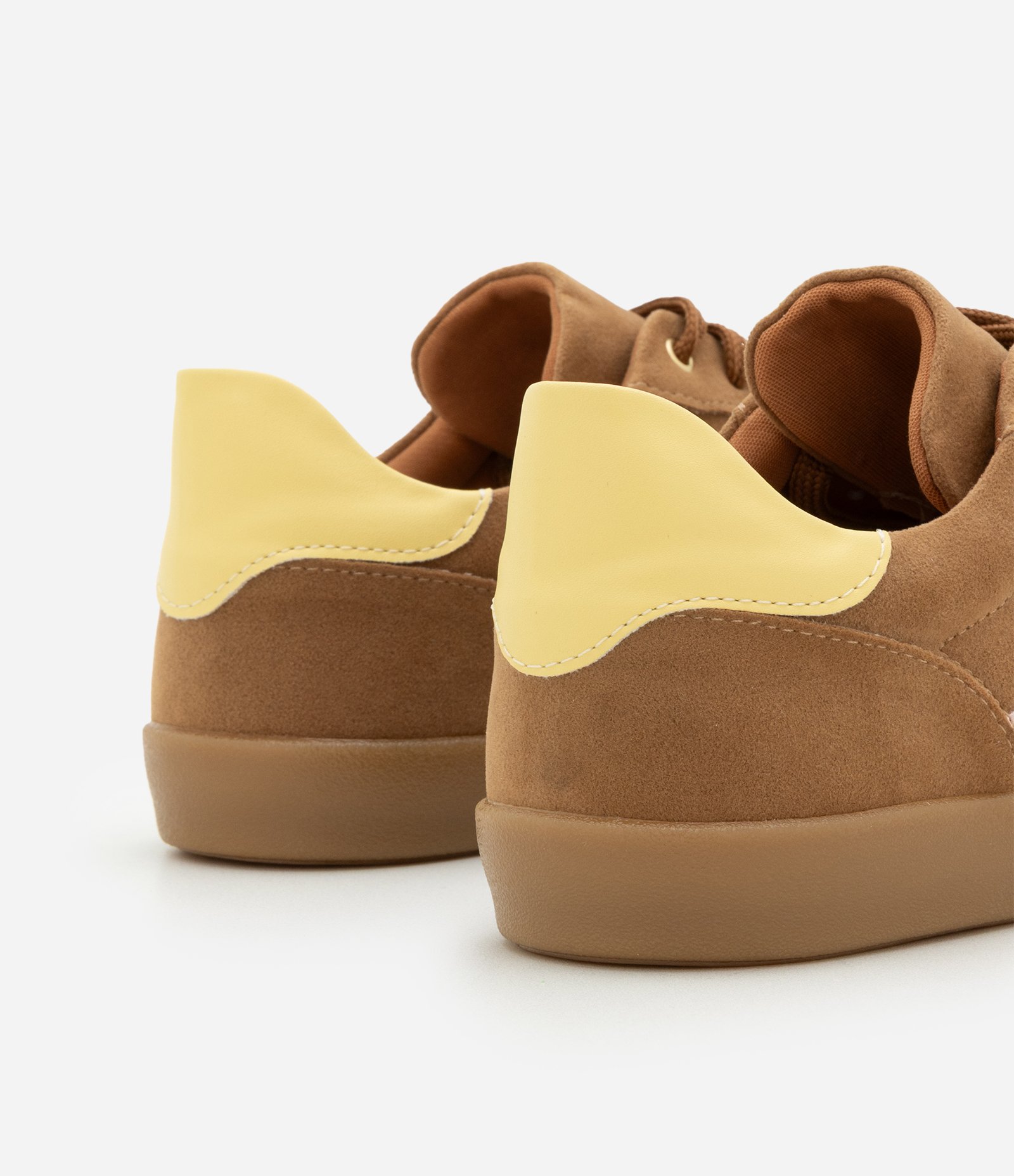 Tênis Chuteira com Efeito Camurça Marrom 5