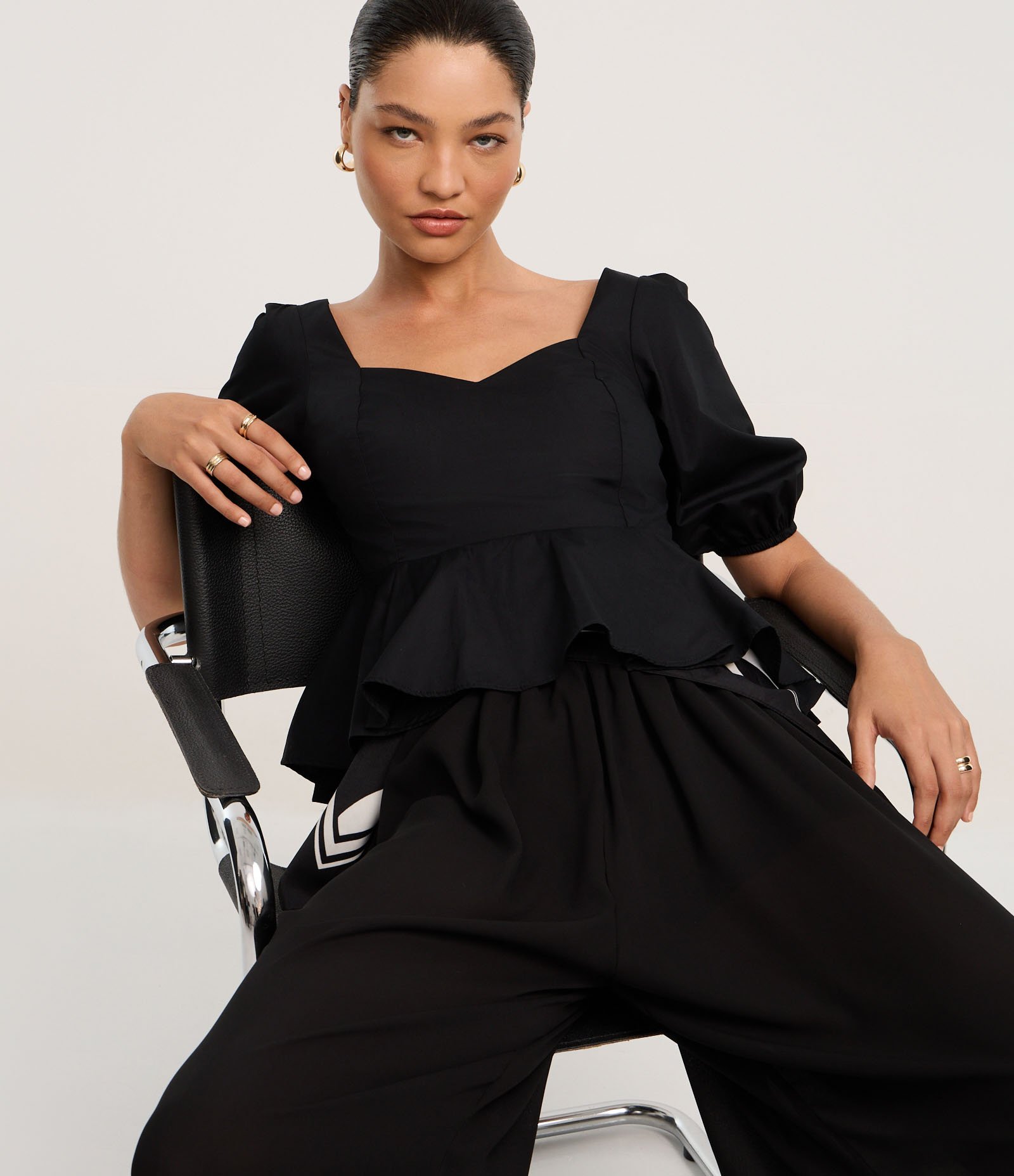 Blusa Peplum em Tricoline com Lastex nas Costas Preto 5