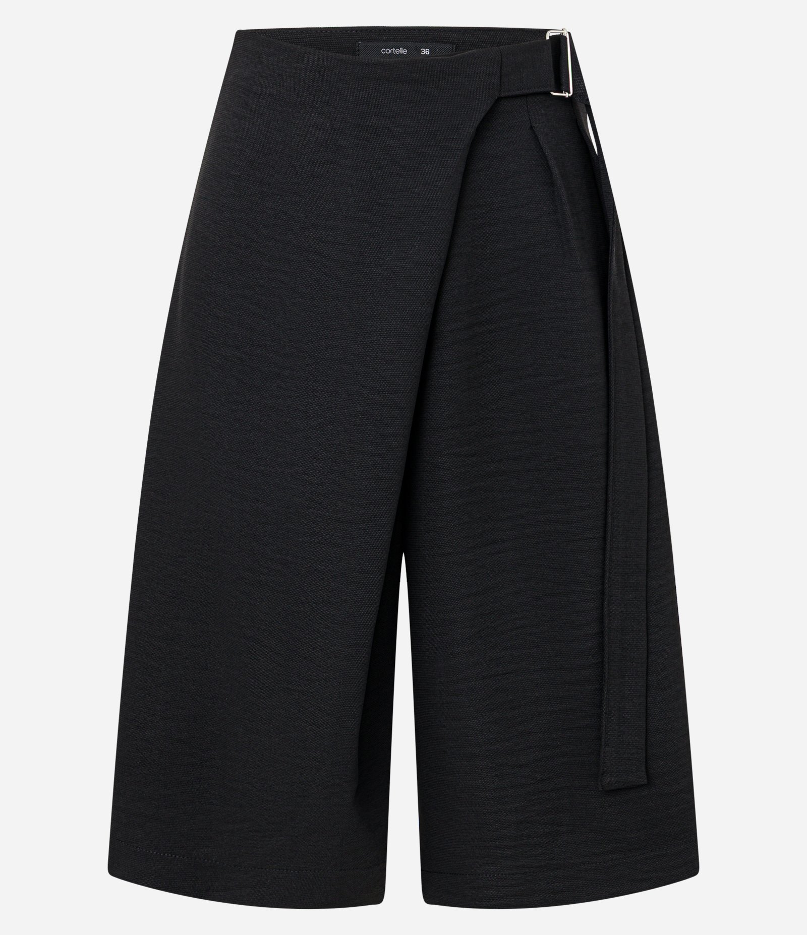 Bermuda Reta Alfaiatada com Cintura Deslocada e Pregas Preto 5