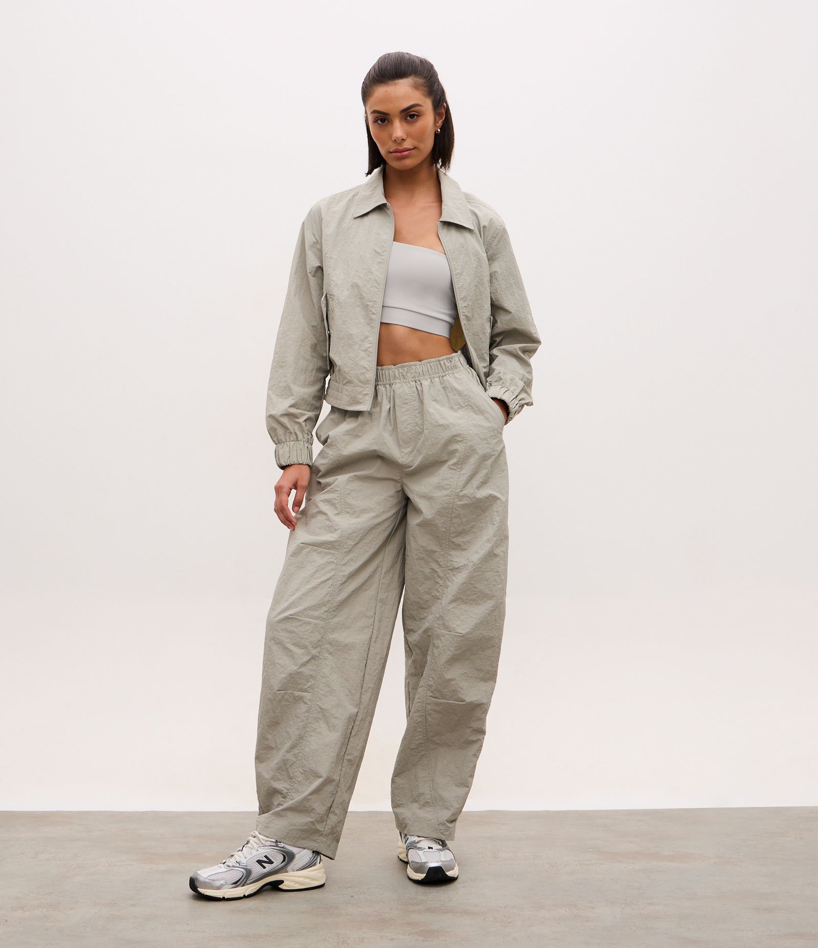 Jaqueta Oversized Esportiva com Tecnologia Dry Cinza 2