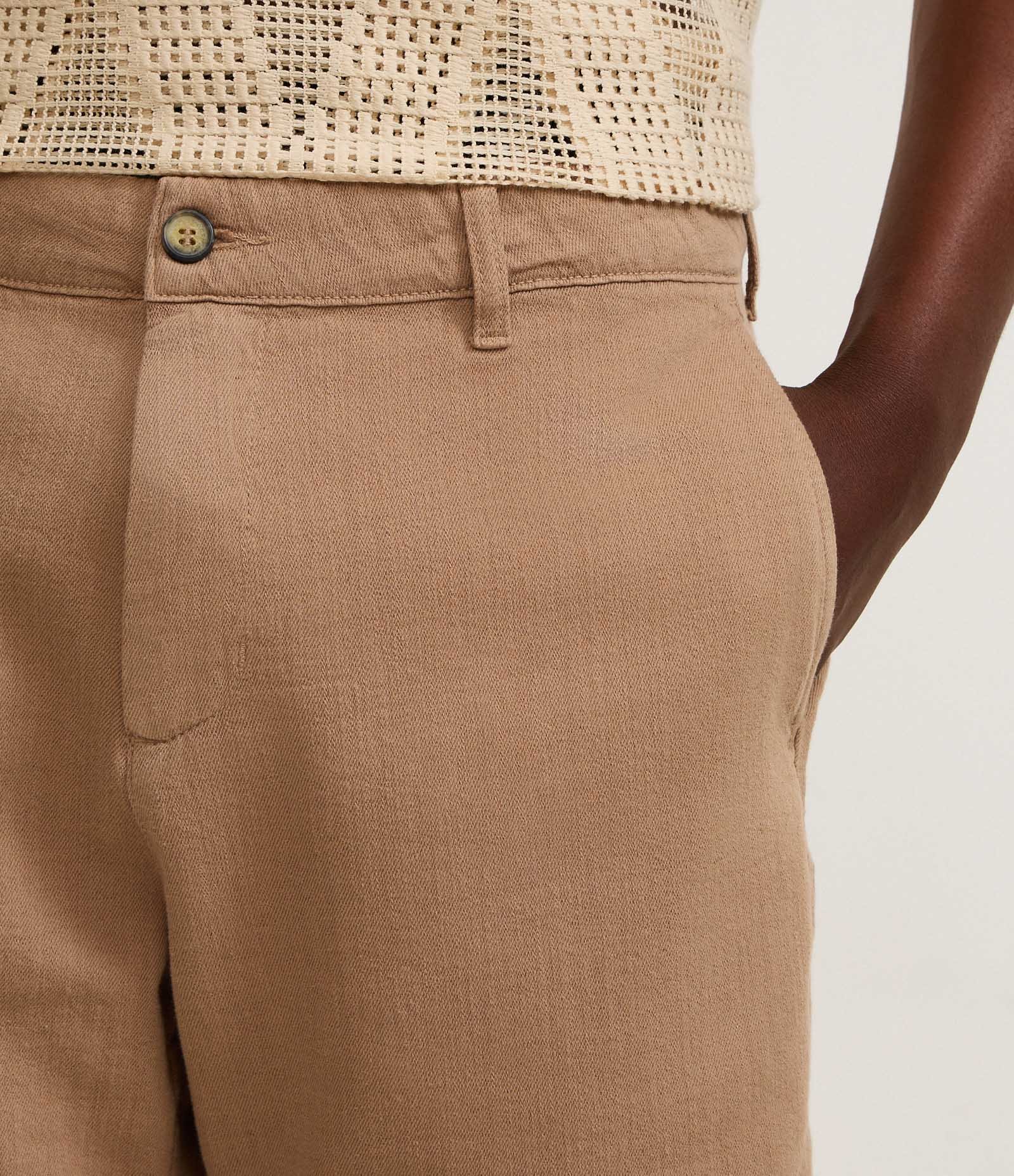 Bermuda de Alfaiataria em Viscolinho com Bolsos Cinza 3