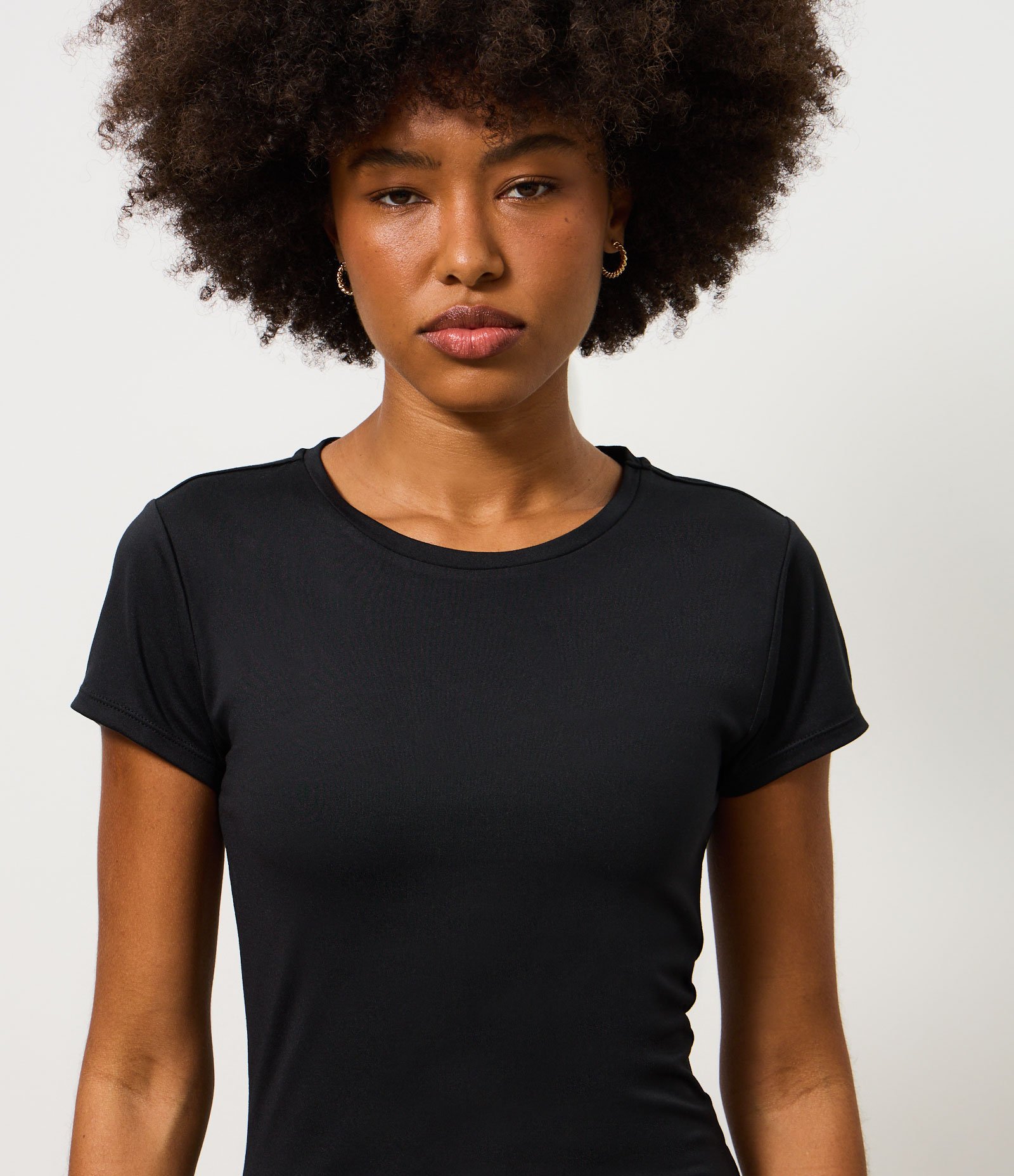 Camiseta Esportiva em Microfibra com Toque Suave Preto 3