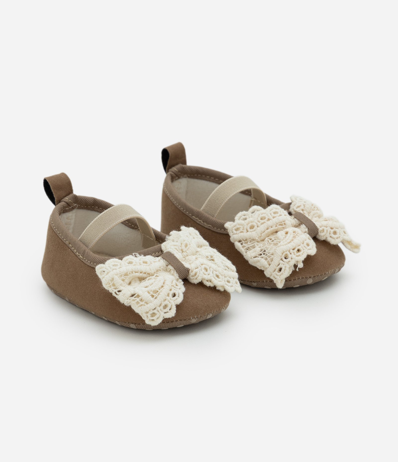 Sapatilha Infantil em Suede com Laço em Broderie – Tam 15 a 19 Marrom Claro 1