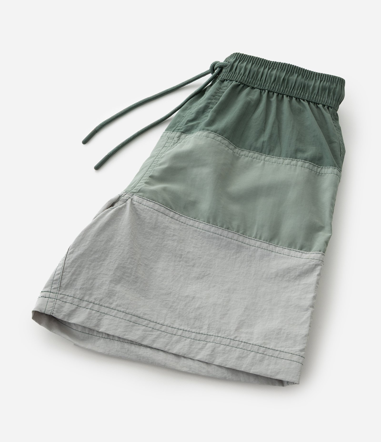 Bermuda Infantil com Recortes Coloridos - Tam 5 a 14 Anos Verde 6