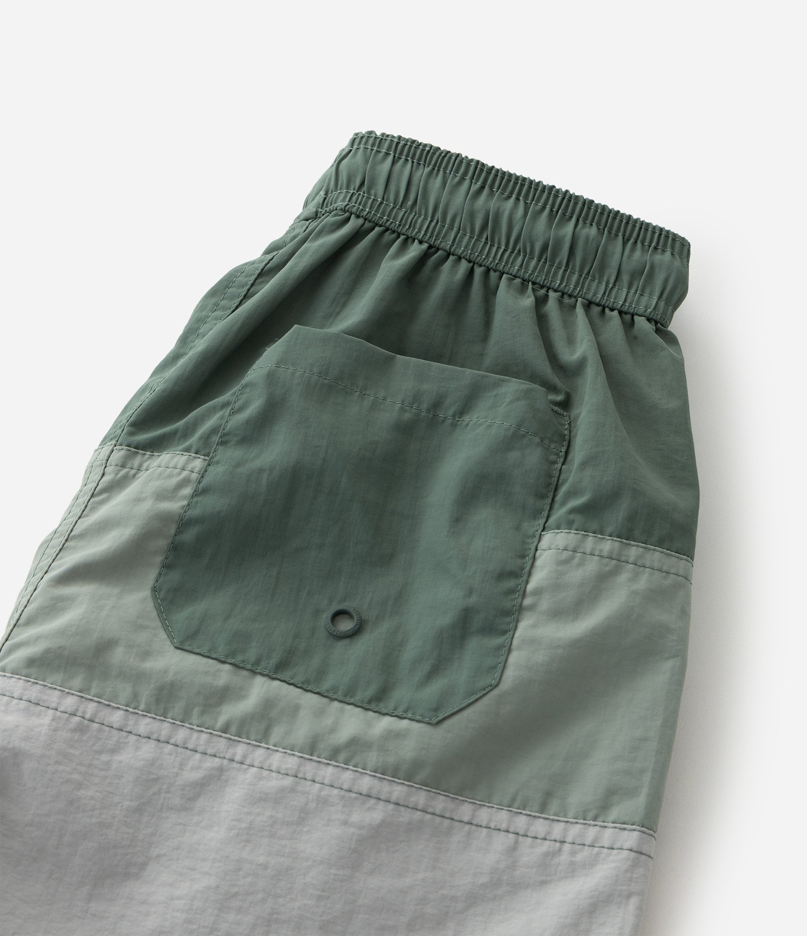 Bermuda Infantil com Recortes Coloridos - Tam 5 a 14 Anos Verde 7