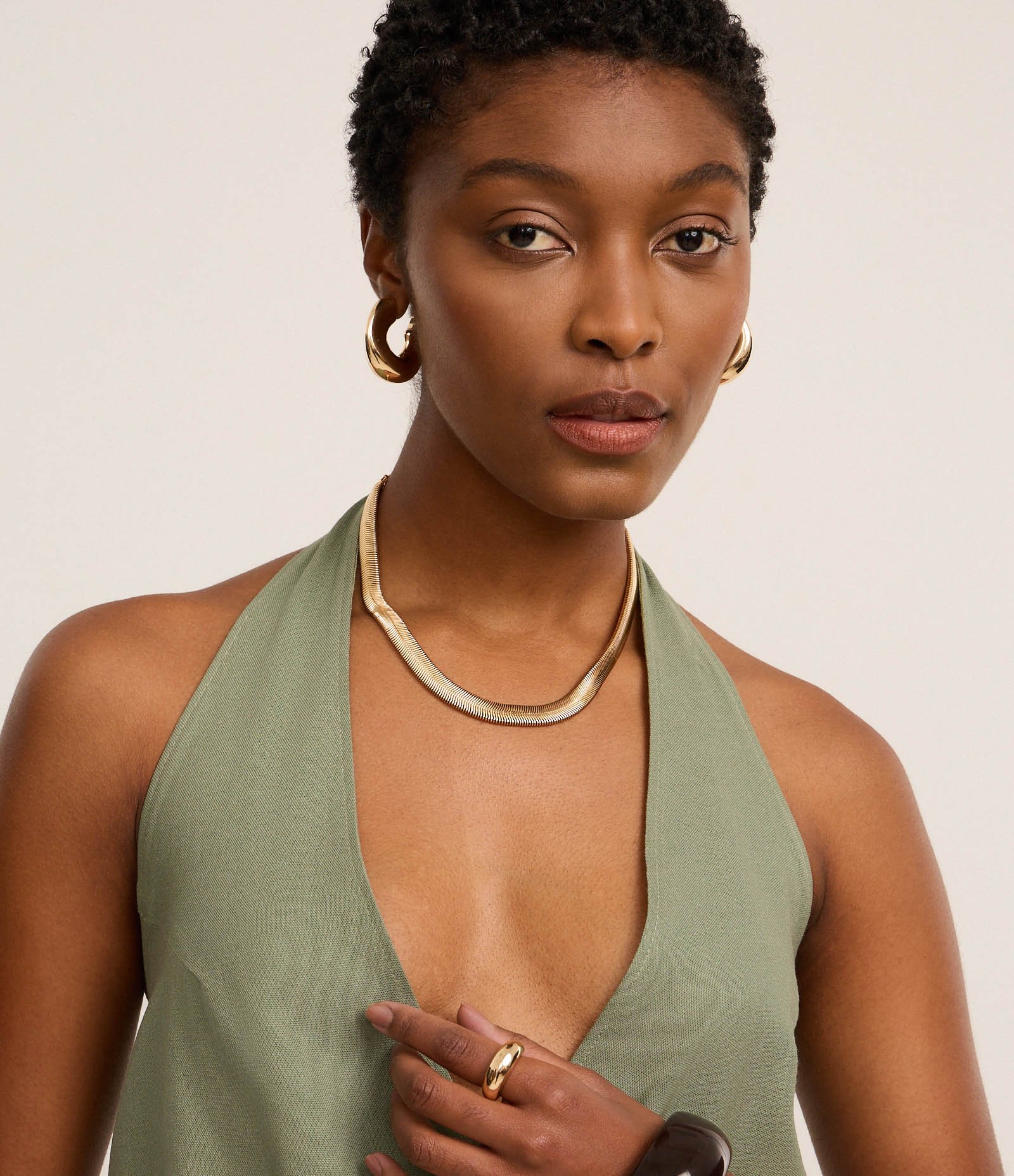 Blusa Frente Única Transpassada em Viscolinho Verde 4