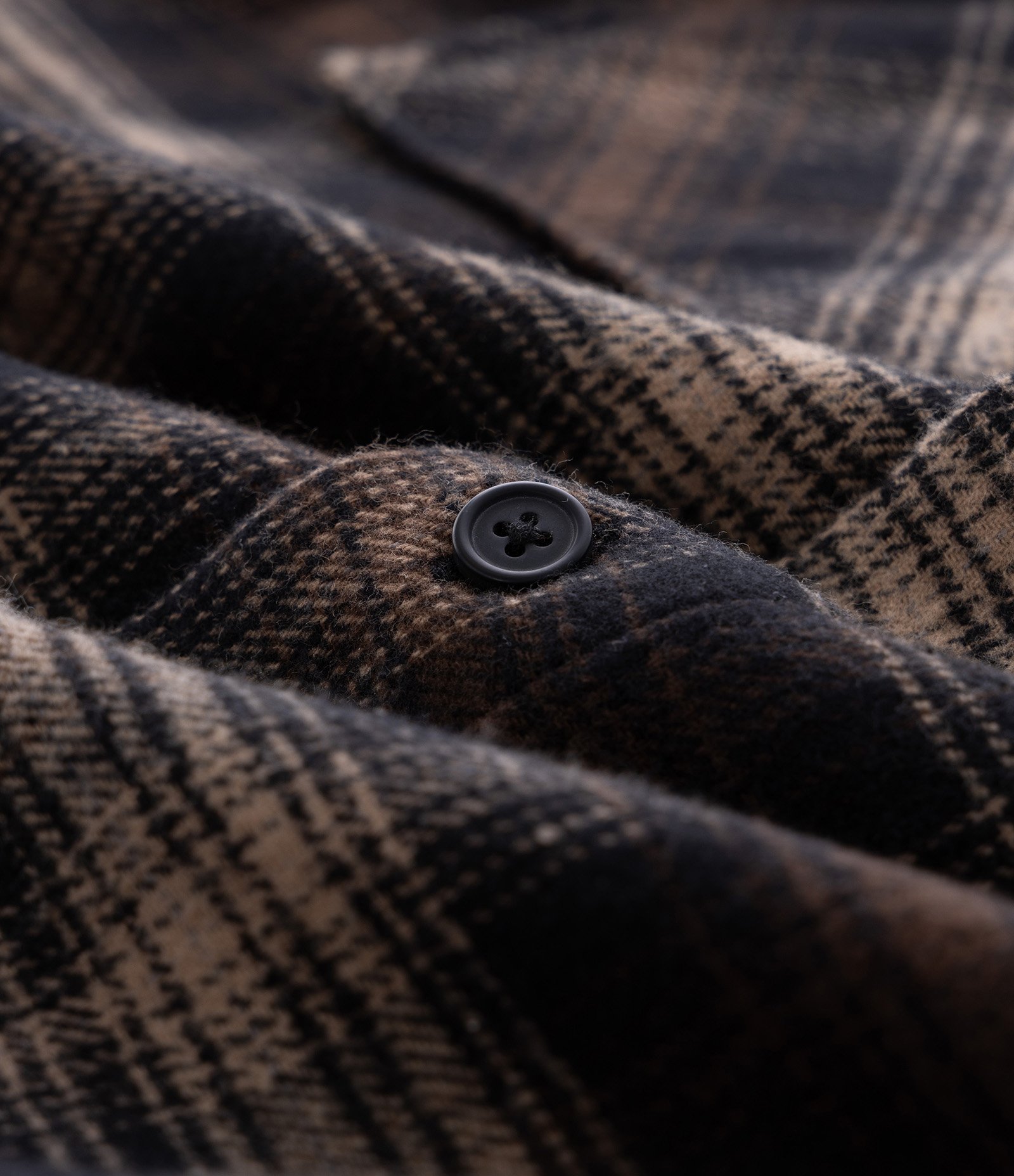 Camisa Manga Longa em Flanela Xadrez Marrom 3