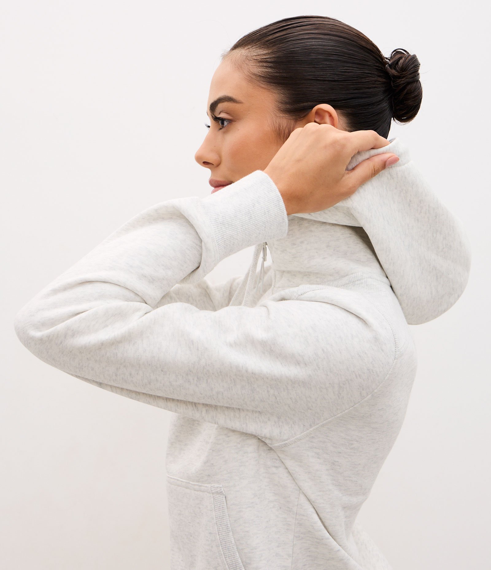 Jaqueta Regular Esportiva em Moletom com Capuz Cinza Claro 4