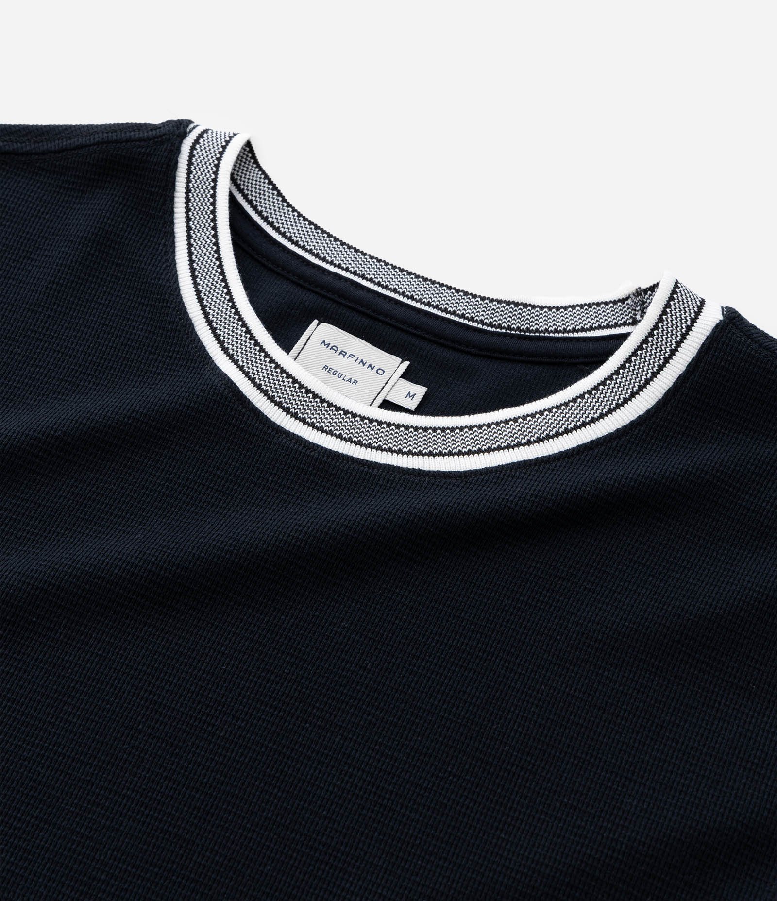 Camiseta Regular em Algodão Texturizado Preto 4