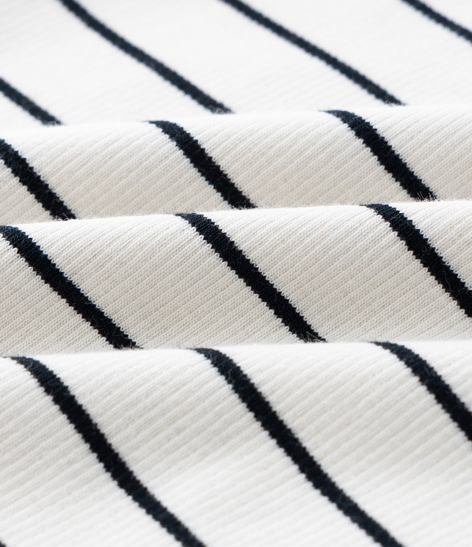 Camiseta Infantil Listrada com Babados – Tam 1 a 6 Anos Branco/Preto 3