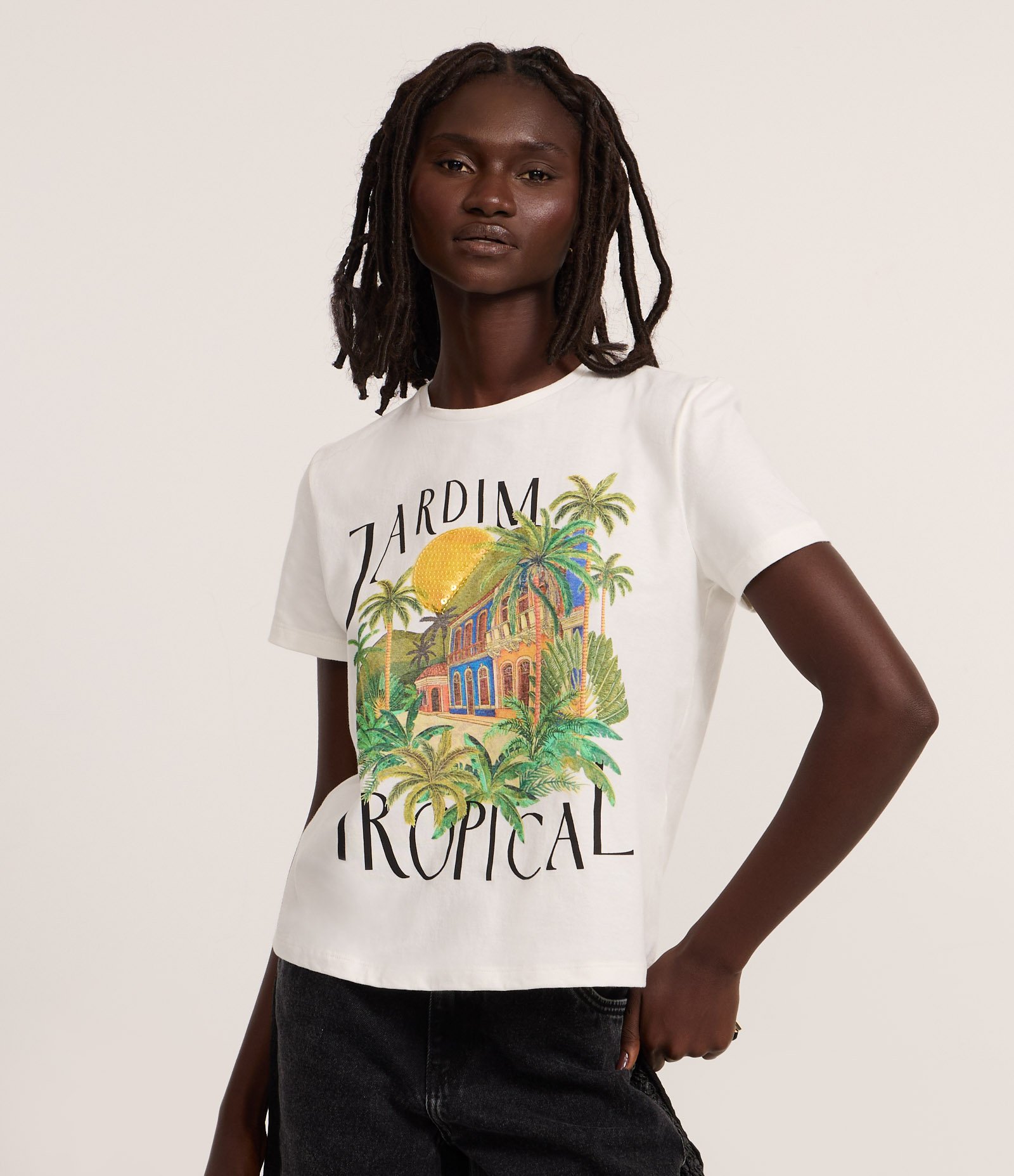 Camiseta em Algodão com Estampa Tropical e Paetês Branco 1