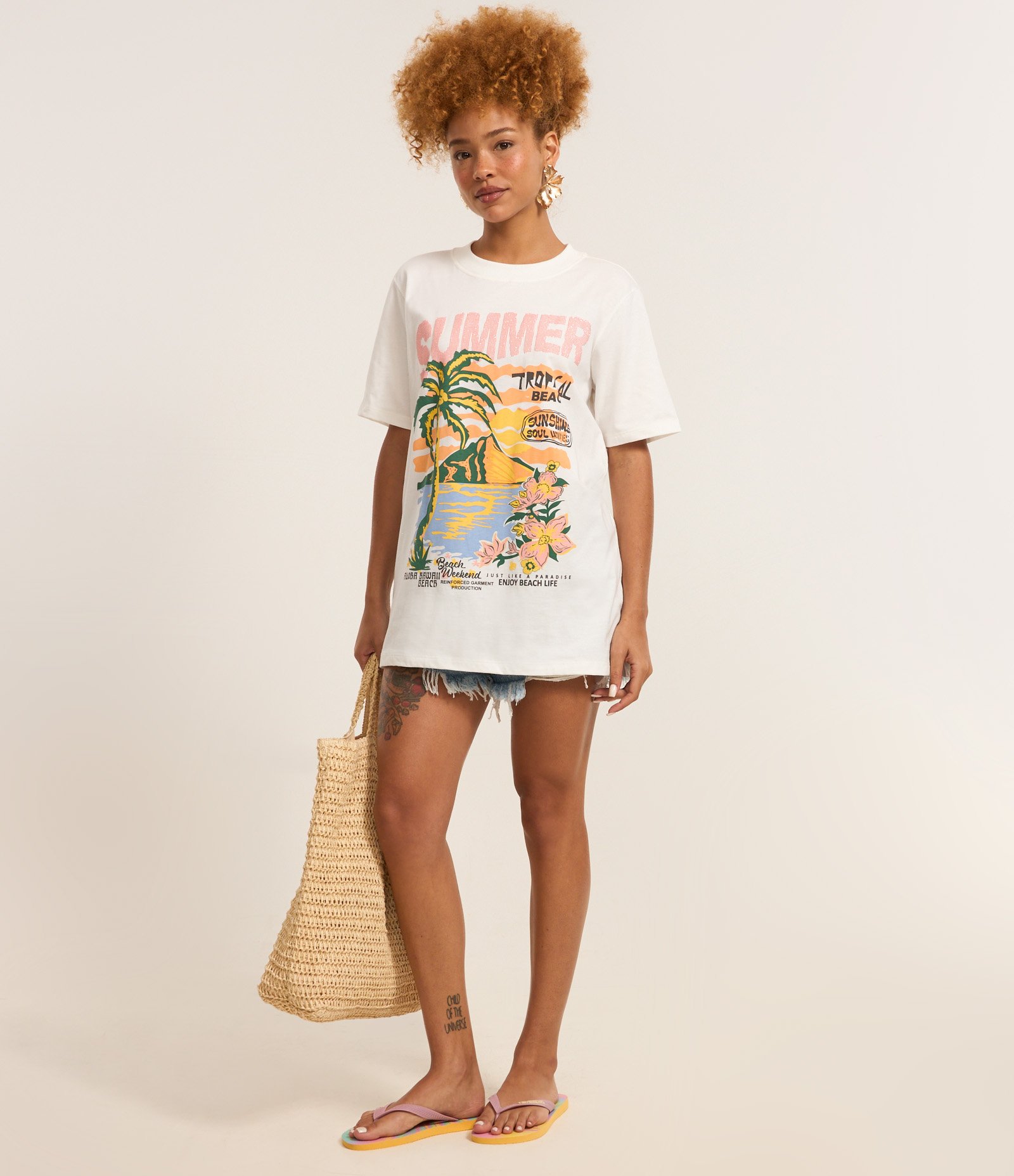 Camiseta T-Shirt alongada em Algodão com Estampa Silk Summer Tropical Branco 2