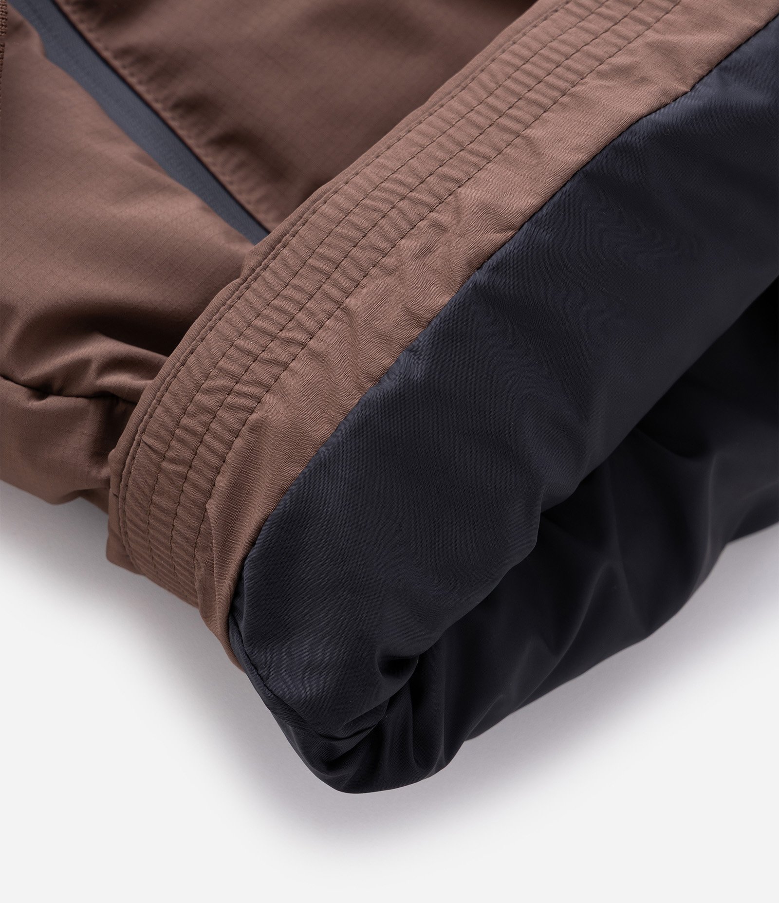 Jaqueta Puffer Esportiva sem Costura com Capuz Marrom 9