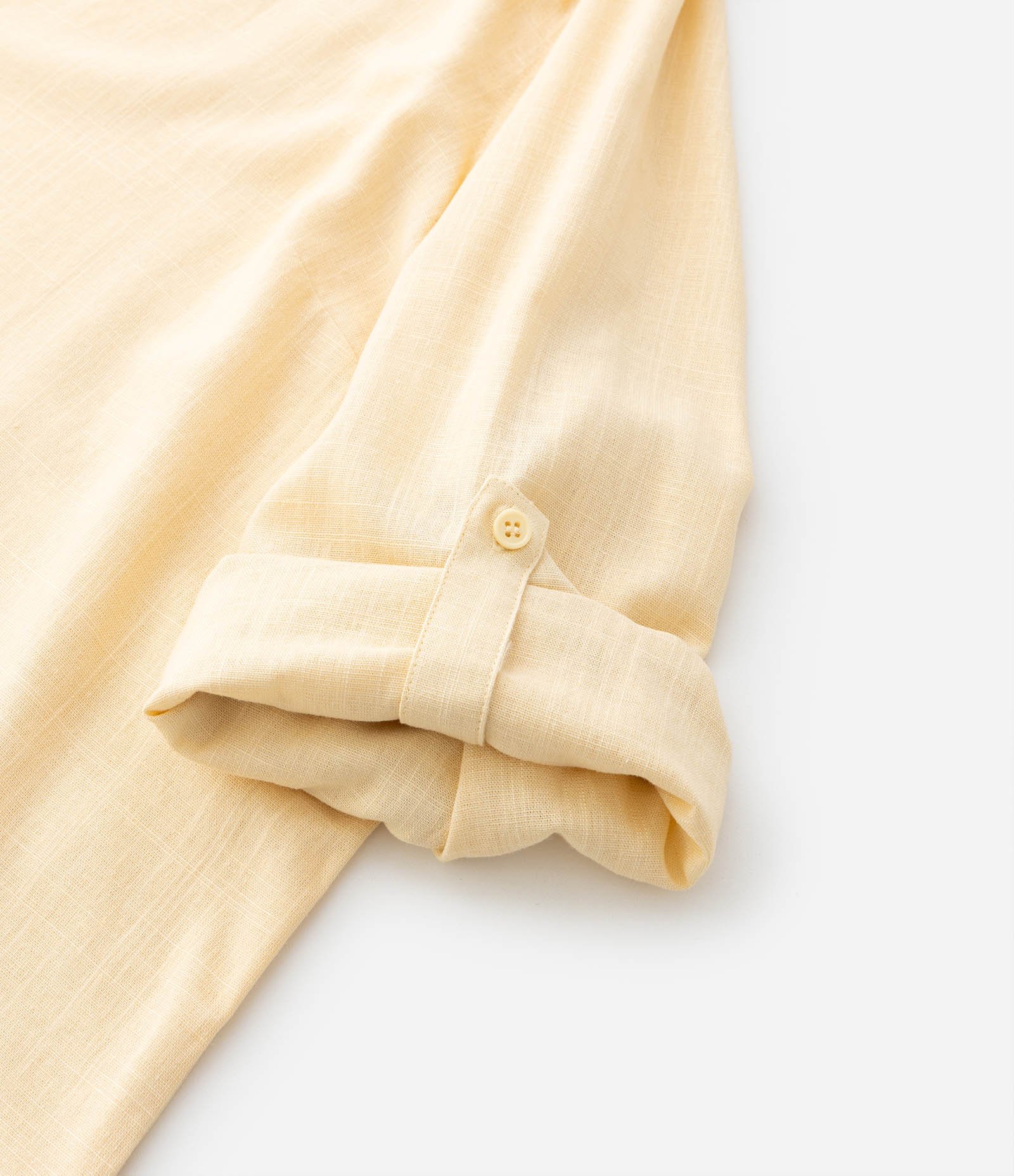 Camisa em Viscose e Linho com Gola Padre Curve & Plus Size Amarelo 9