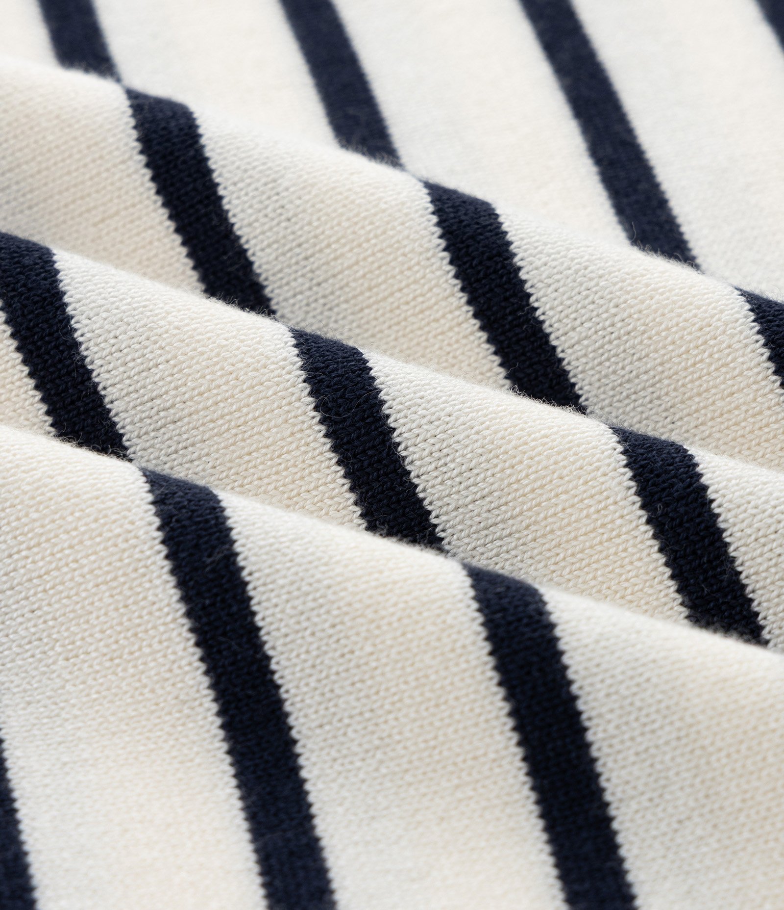 Suéter Regular em Tricô com Listras Curve & Plus Size Bege 3