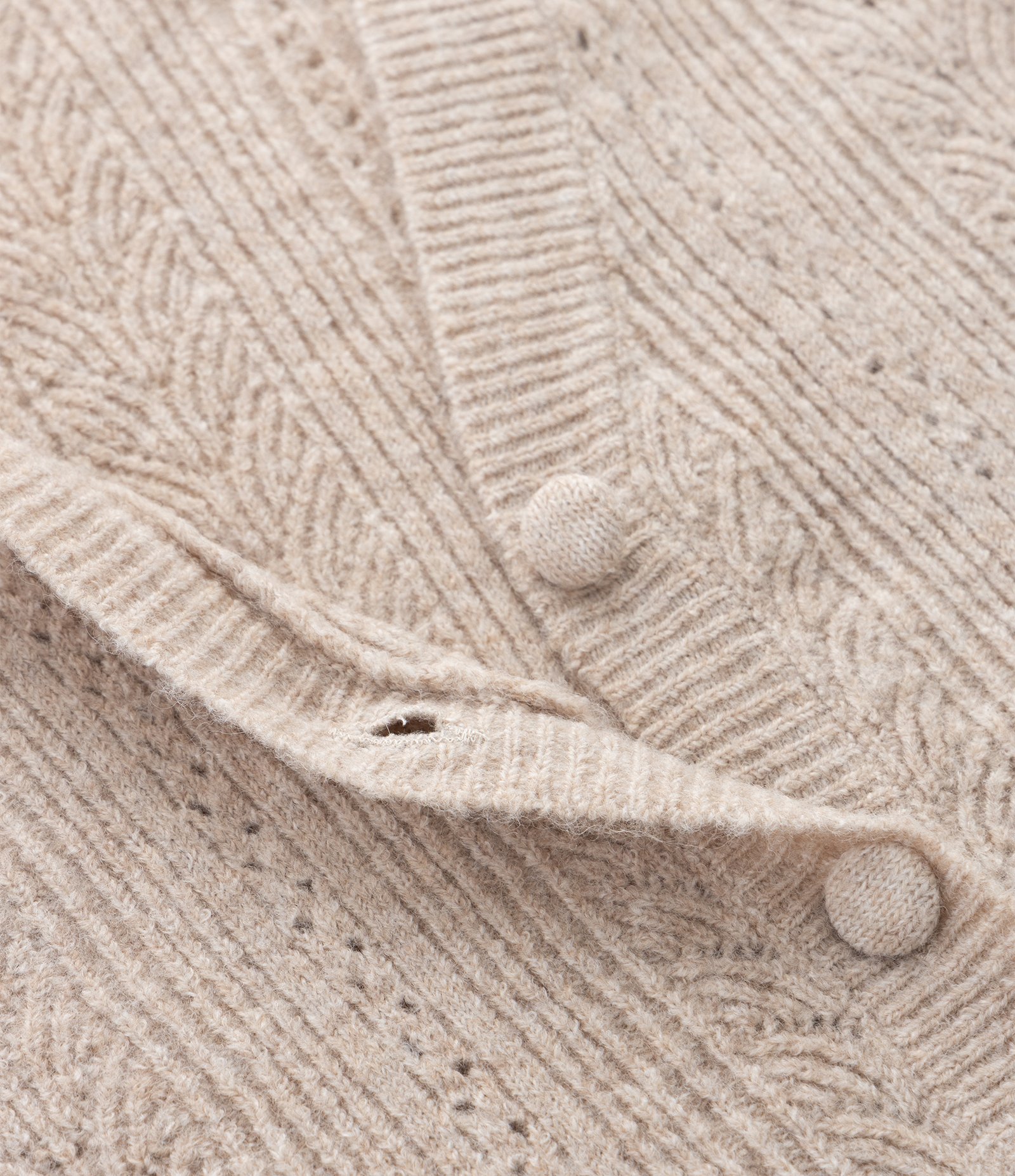 Cardigan Curto e Amplo em Tricô Curve & Plus Size Bege 7