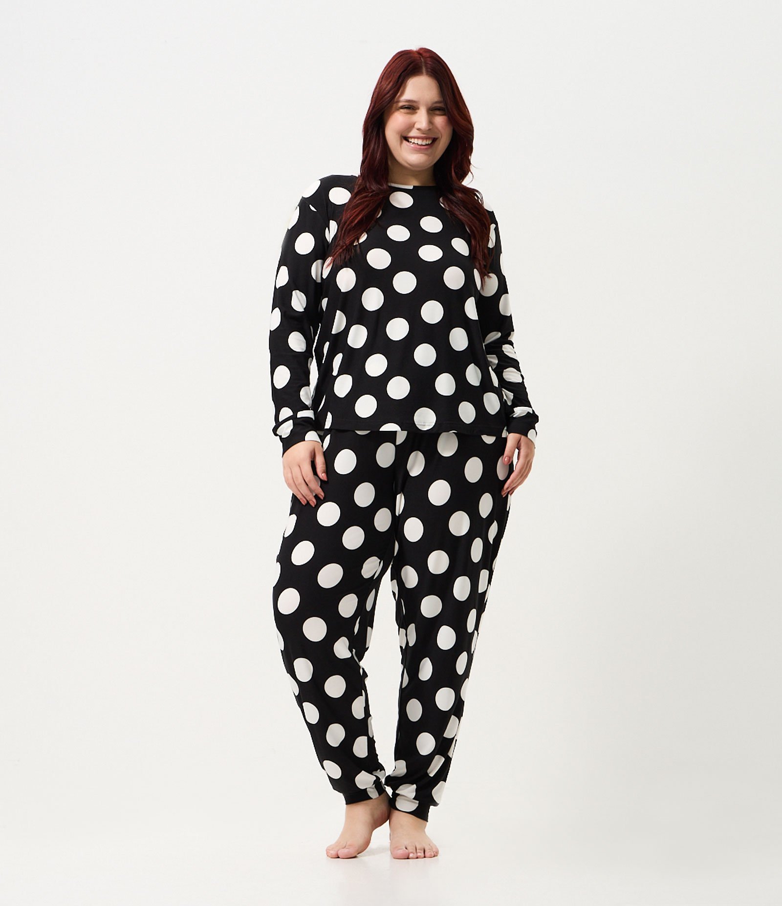 Pijama Longo Peach Touch com Estampa Poá Curve & Plus Size Branco/Preto 1