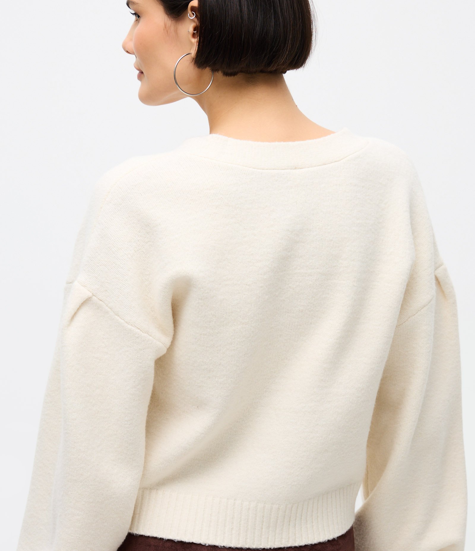 Cardigan Curto em Tricô com Decote V e Botões Frontais Off White 4