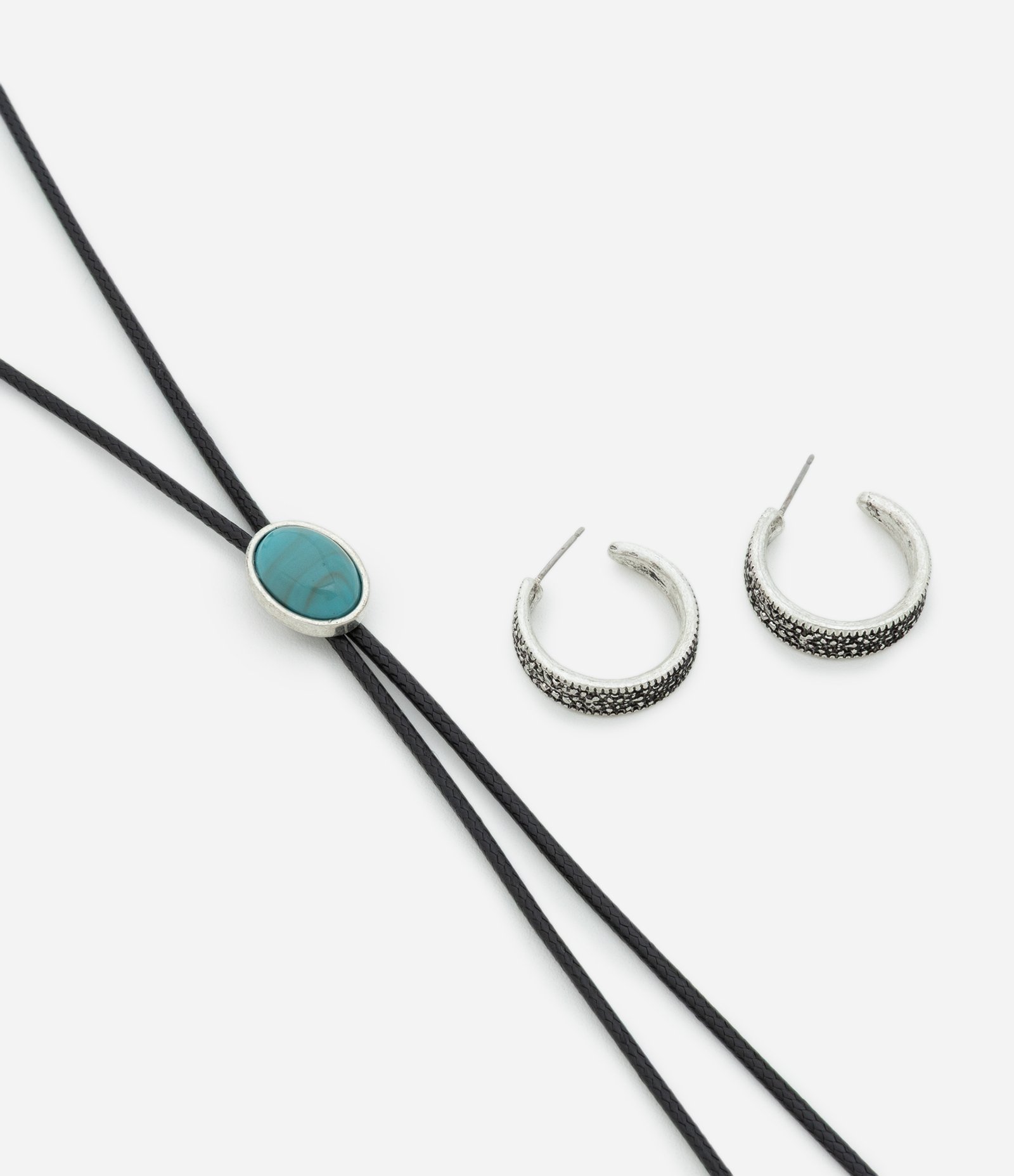 Conjunto de Colar Gravata e Brinco Argola em Resina e Banho Prata Envelhecida Prata 2