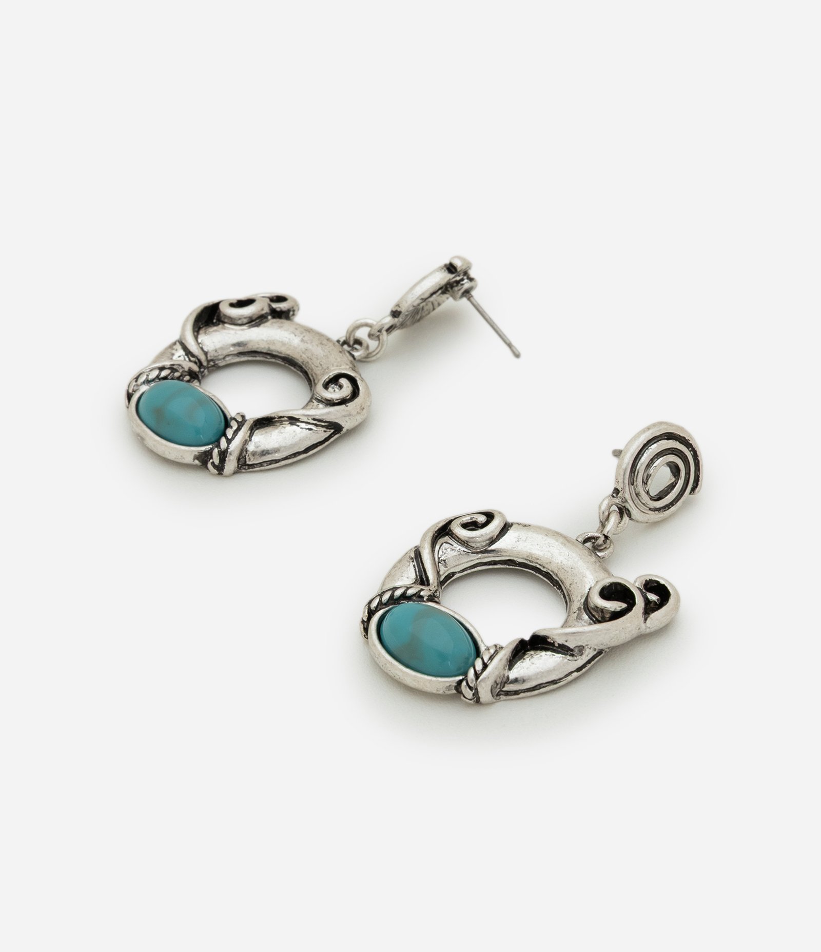 Brinco Arabesco em Metal com Aplicação de Resina Prata/Verde 3