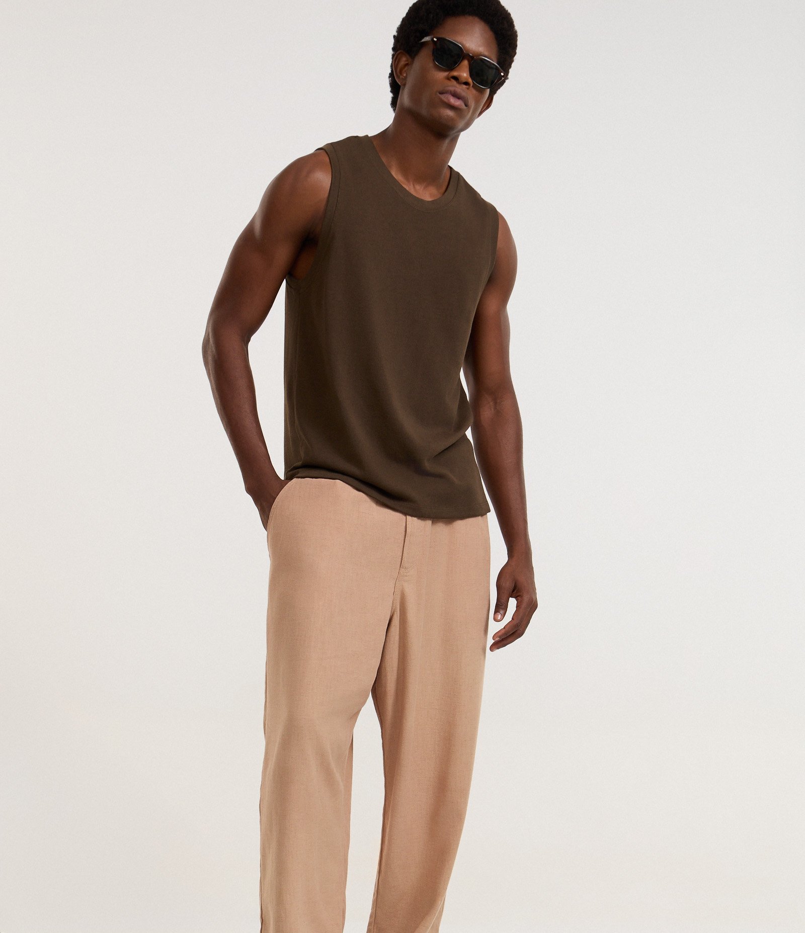 Calça Balloon em Viscolinho com Cós Elástico Bege 3