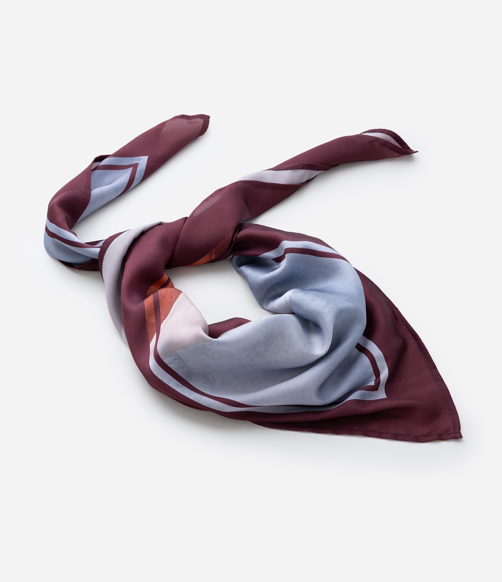 Lenço Retangular em Cetim com Estampa Montanhas Multicores 2