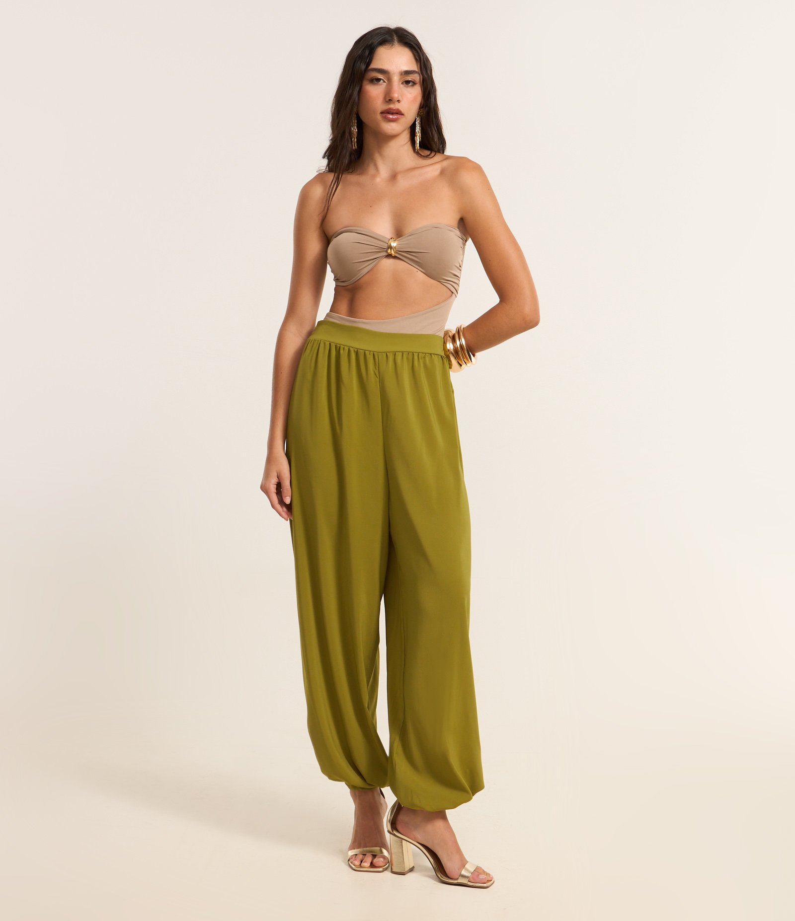 Calça Aladim em Crepe com Pregas e Cós Largo Verde 1