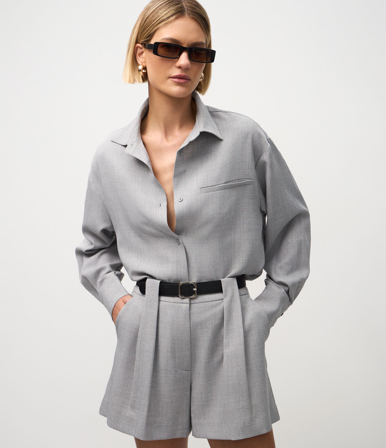 Camisa em Crepe com Manga Longa e Gravata Cinza 4