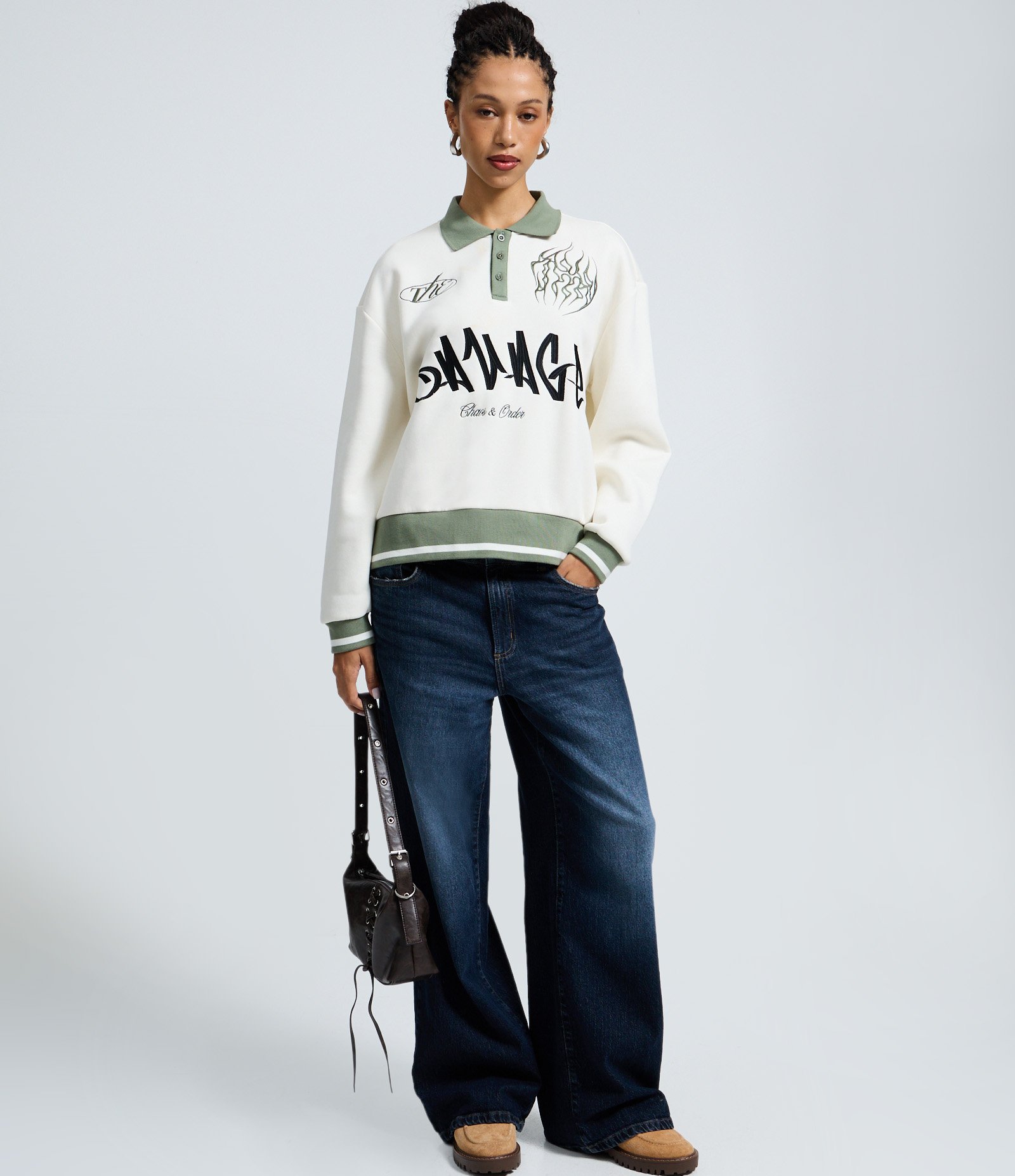 Blusão Moletom College com Lettering Savage e Gola Polo Branco 2