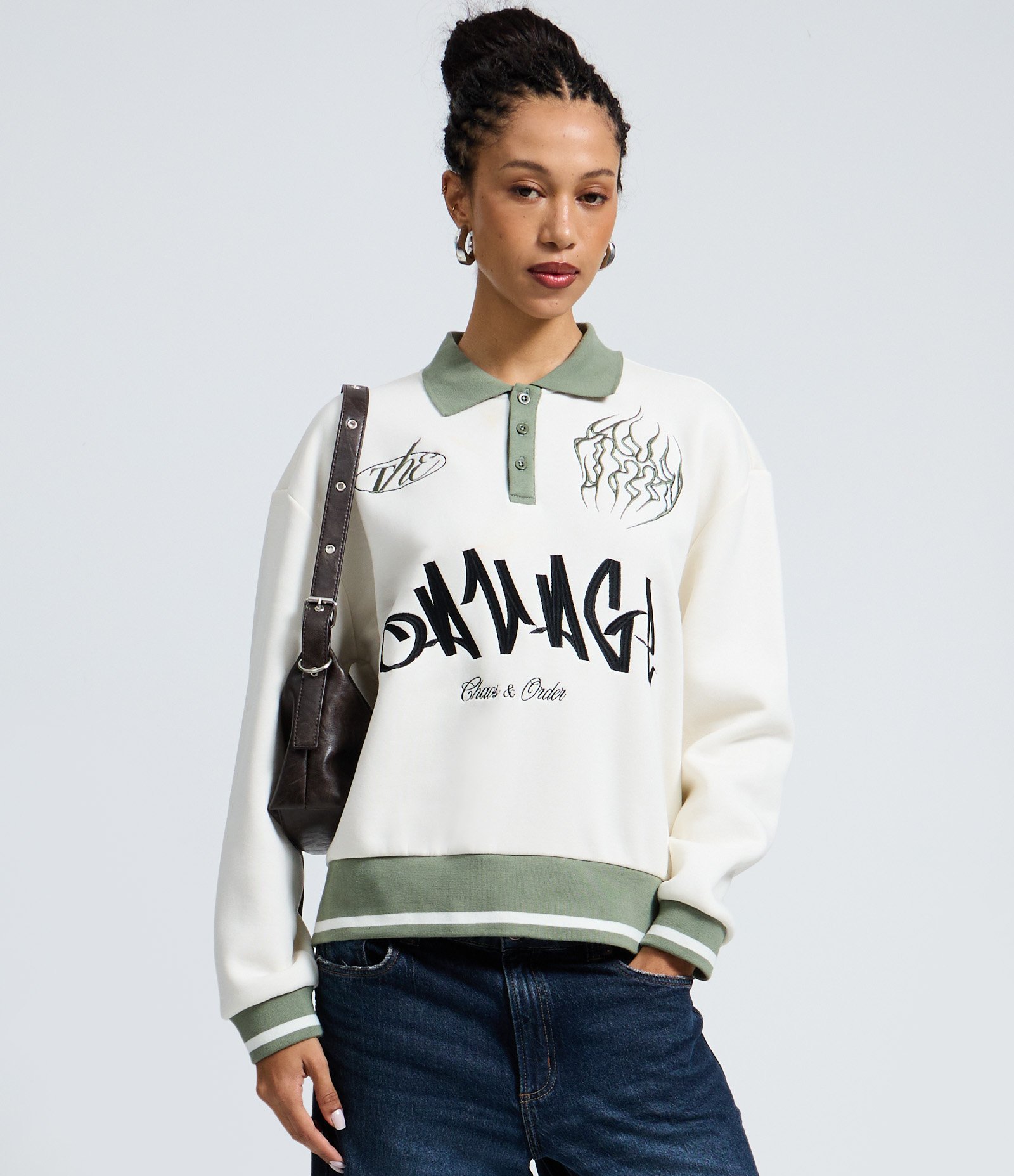 Blusão Moletom College com Lettering Savage e Gola Polo Branco 3