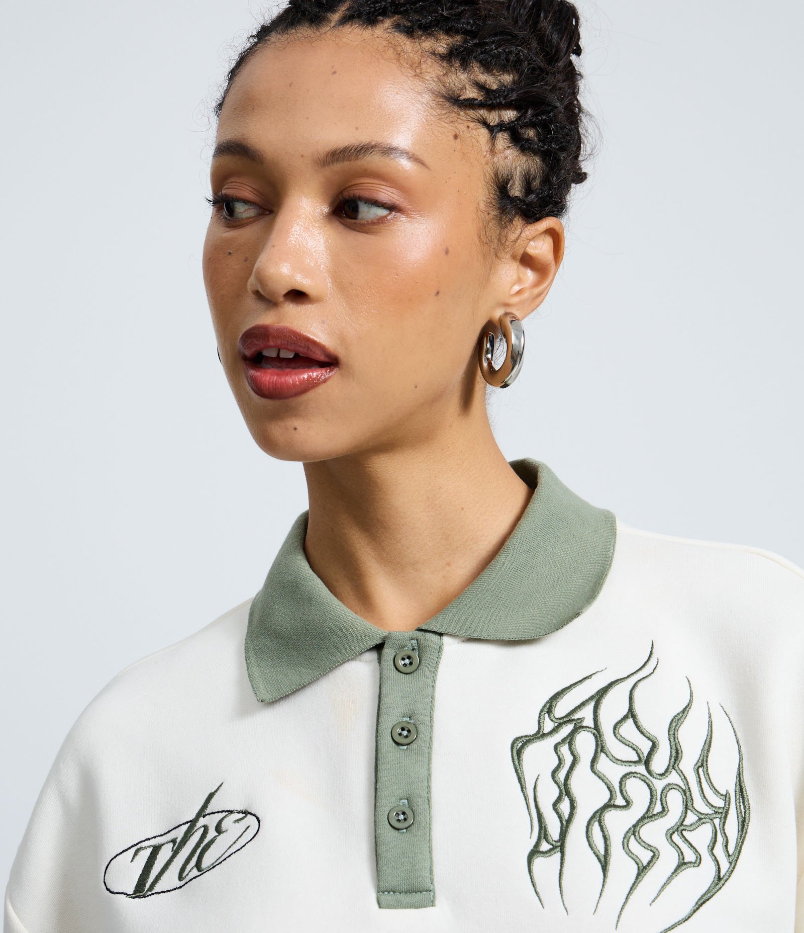 Blusão Moletom College com Lettering Savage e Gola Polo Branco 4