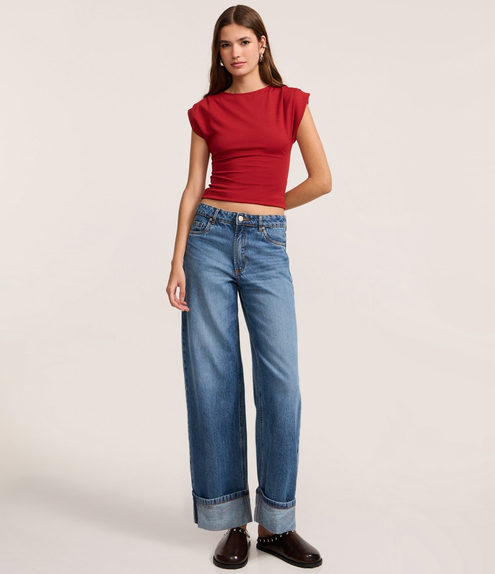 Blusa em Viscose com Pregas nos Ombros Vermelho 2