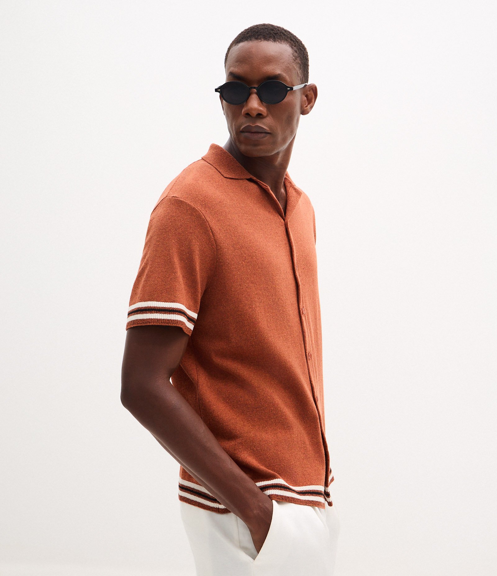 Camisa manga curta Jacquard Listra Jacquard com Barrado Regular Marrom 3