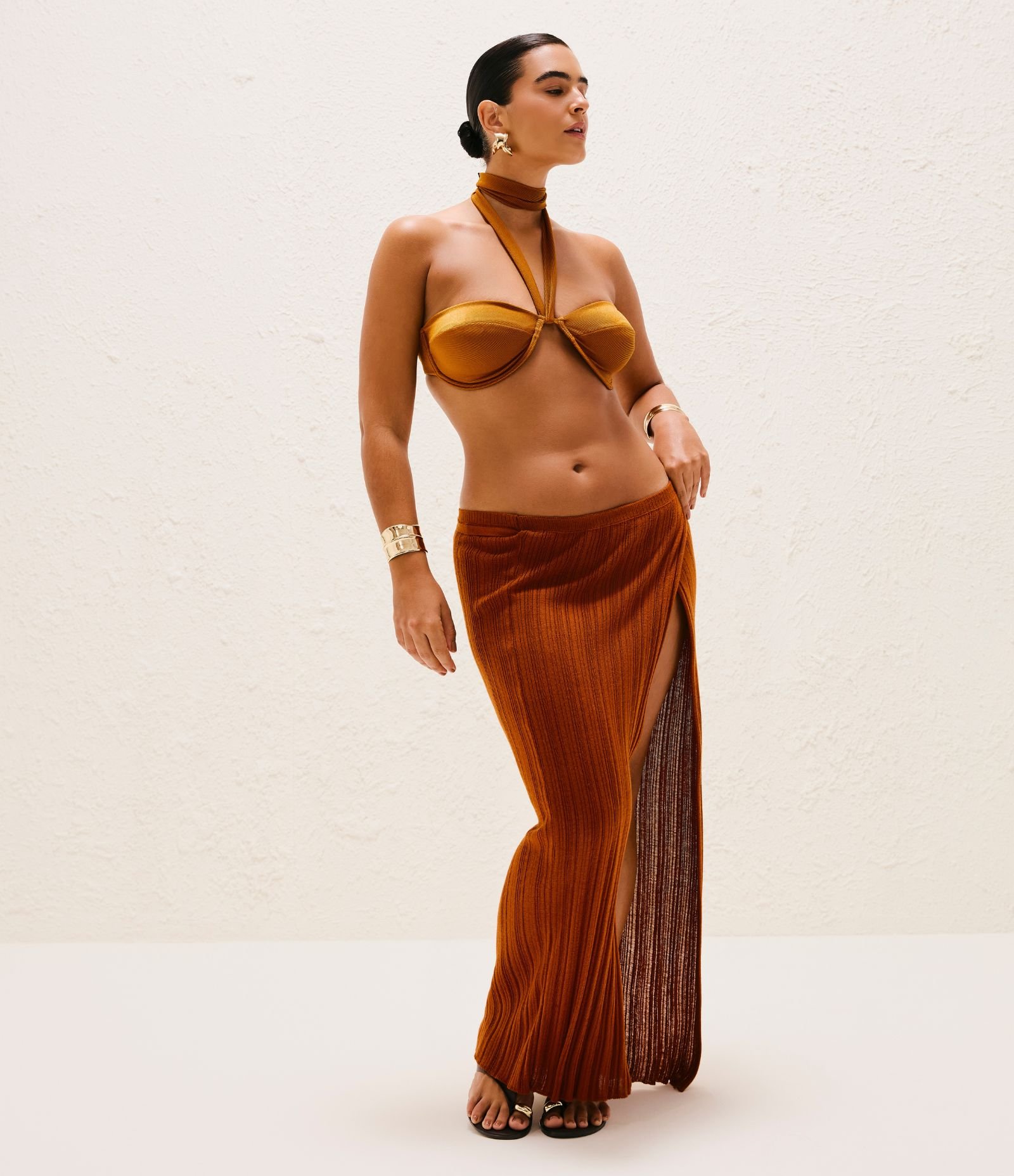 Saída de Praia Vestido Envelope Texturizado com Amarração Marrom 1