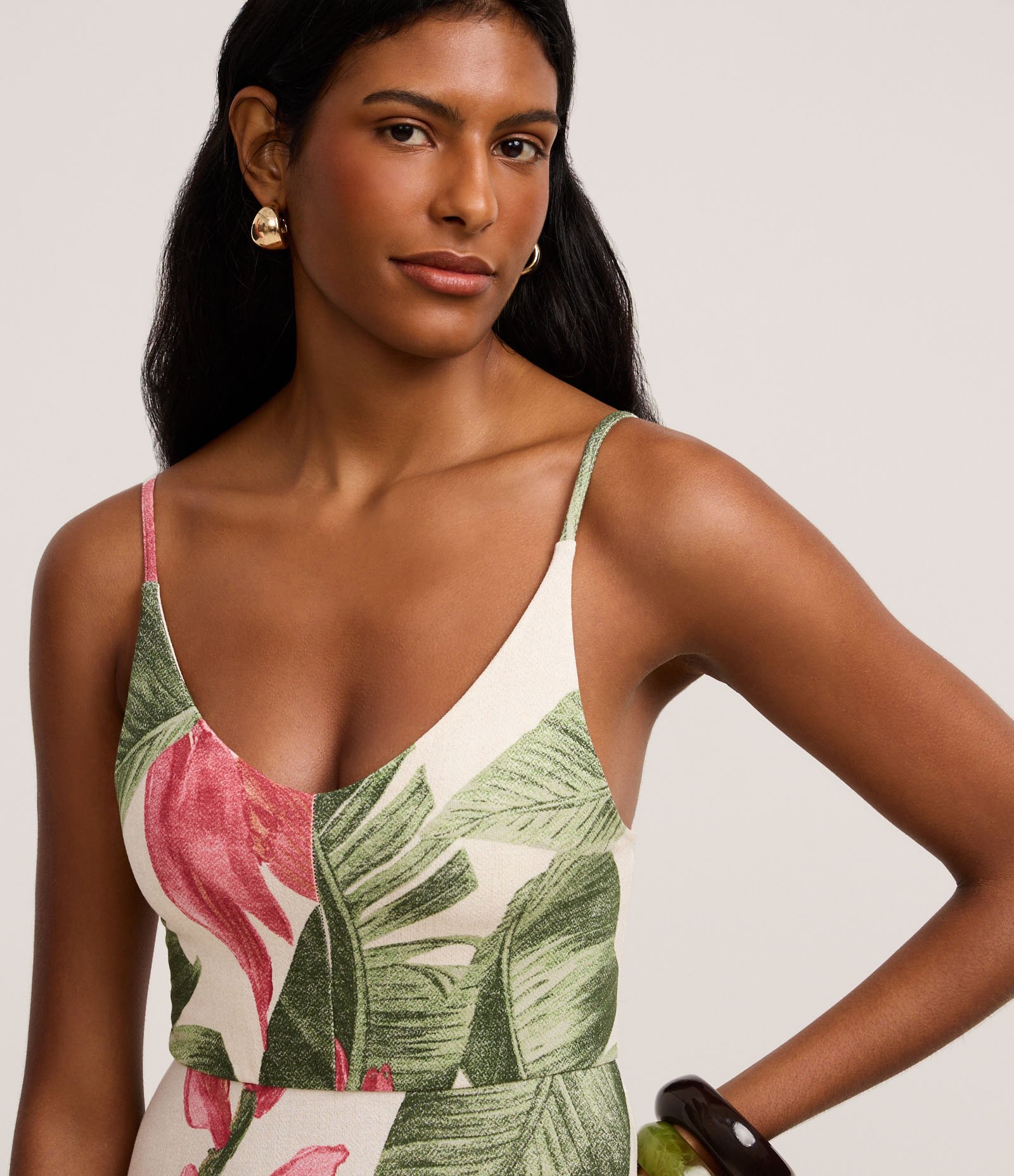 Vestido Long Midi de Alça em Viscose com Estampa Folhagem Multicores 3