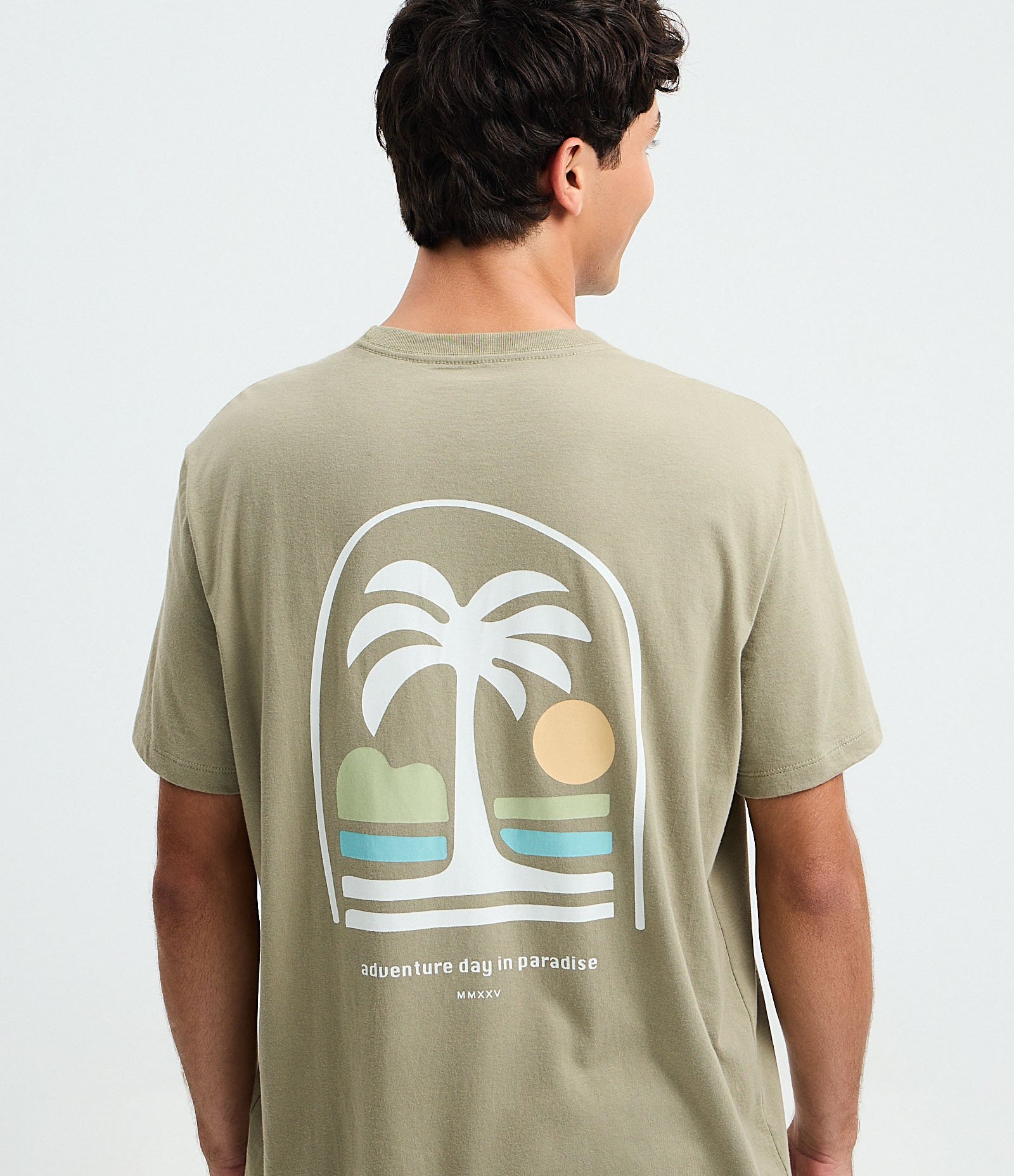 Camiseta Comfort em Algodão com Estampa Lettering Tropical Cinza 3