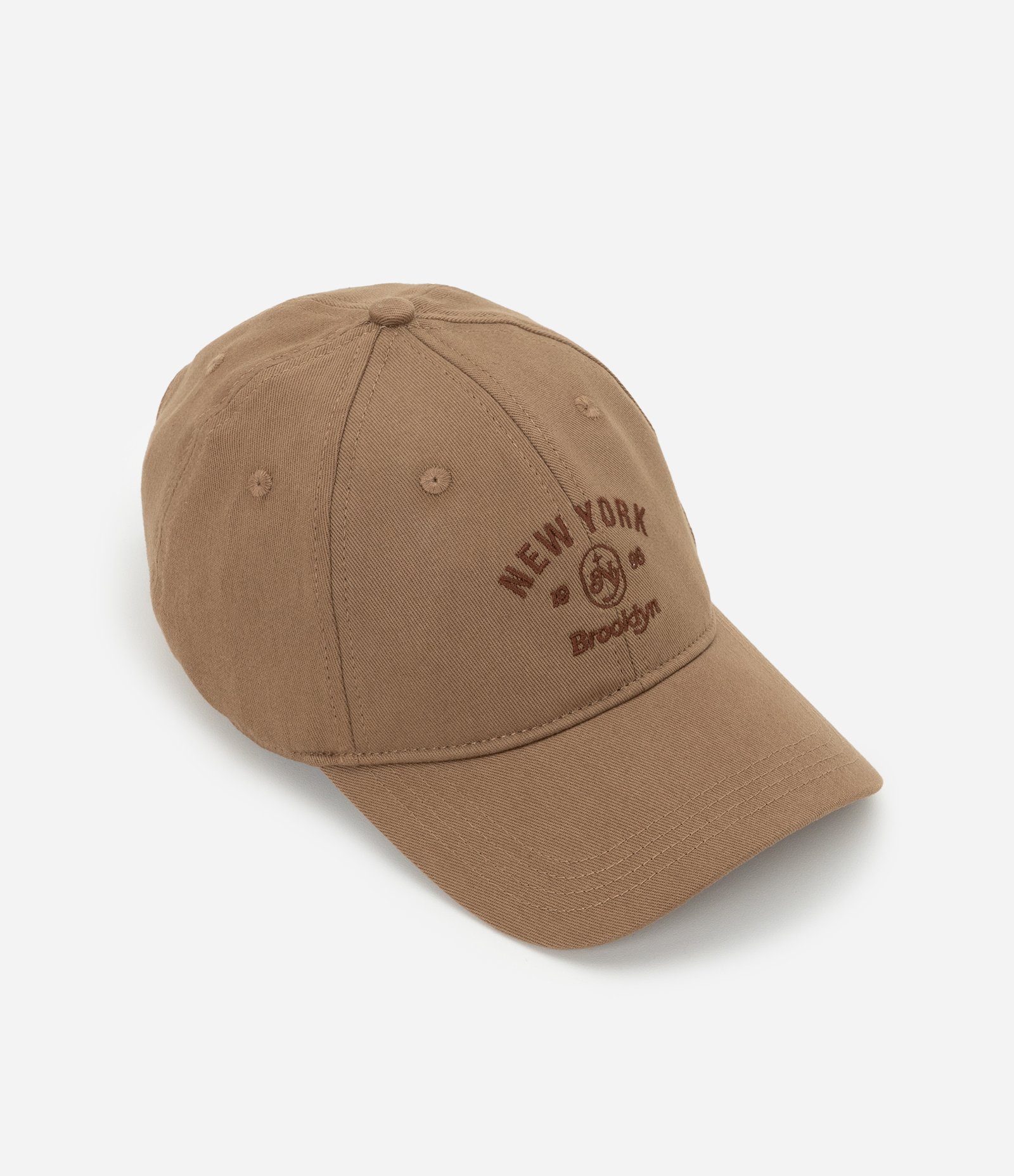 Boné Aba Curva em Sarja com Bordado New York Marrom 3