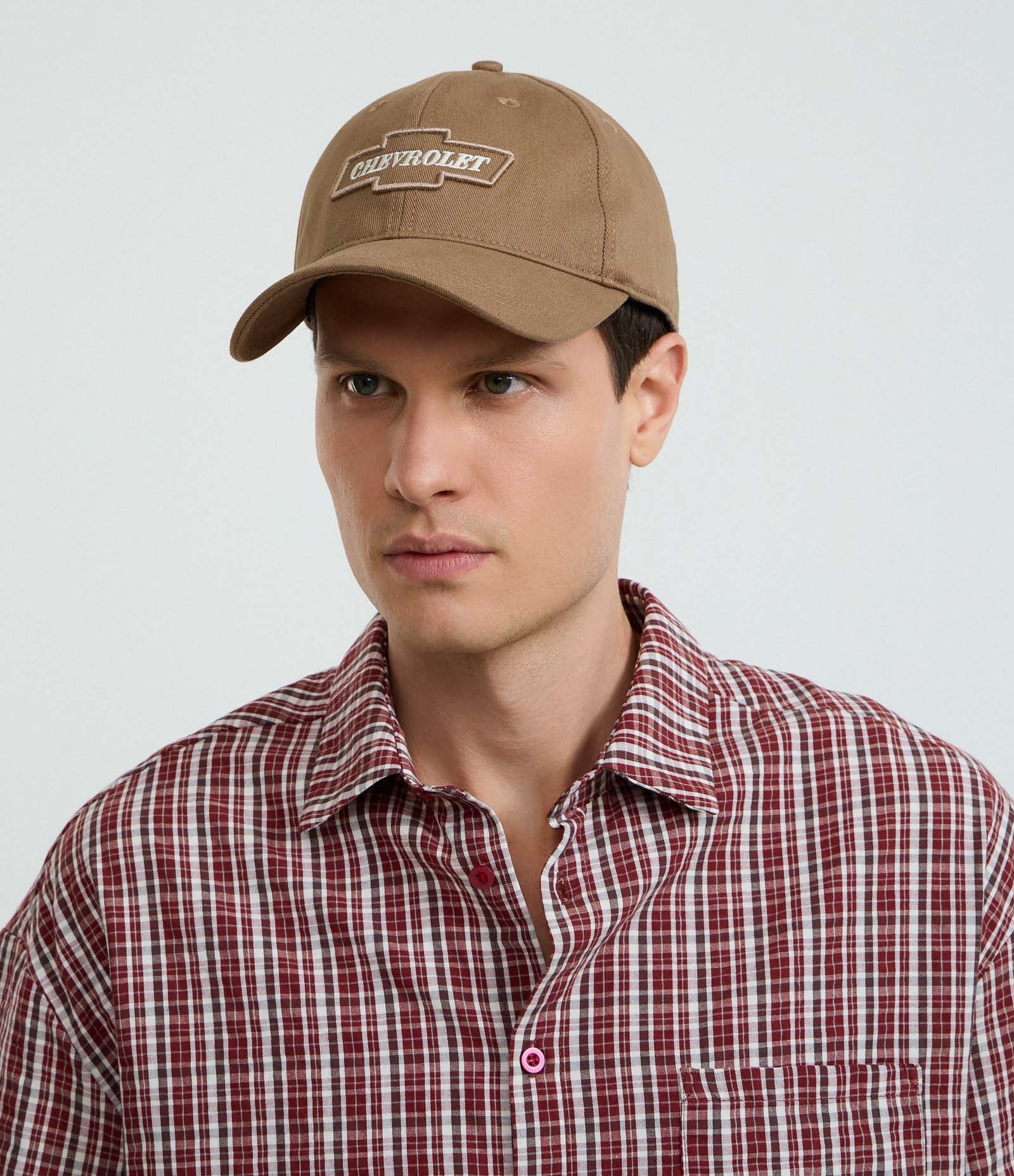 Boné Dad Hat em Sarja com Bordado Lettering Chevrolet Marrom 6