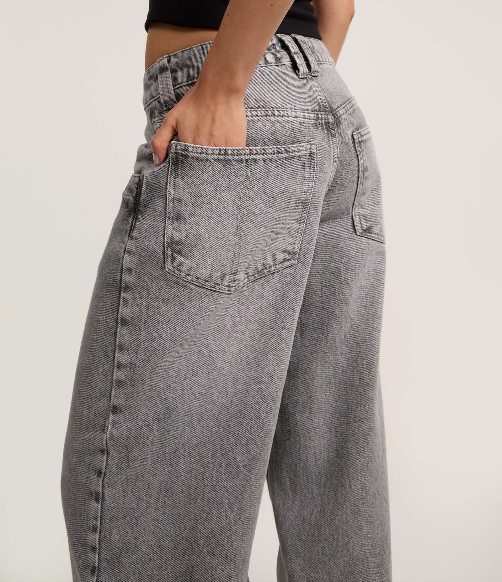 Calça Loose em Jeans com Cintura Baixa Cinza 5