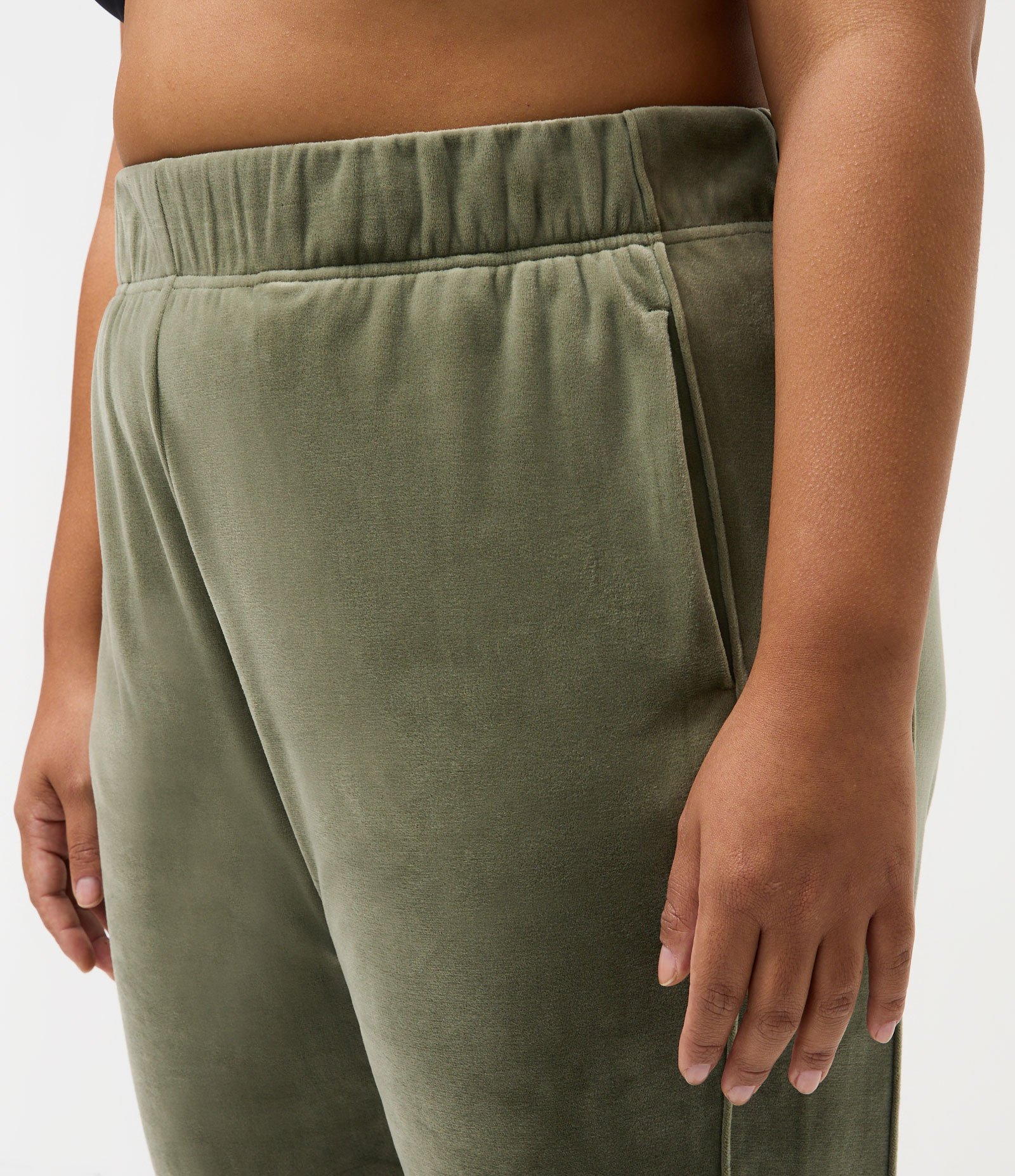Calça Jogger Esportiva em Plush Curve e Plus Size Verde 3